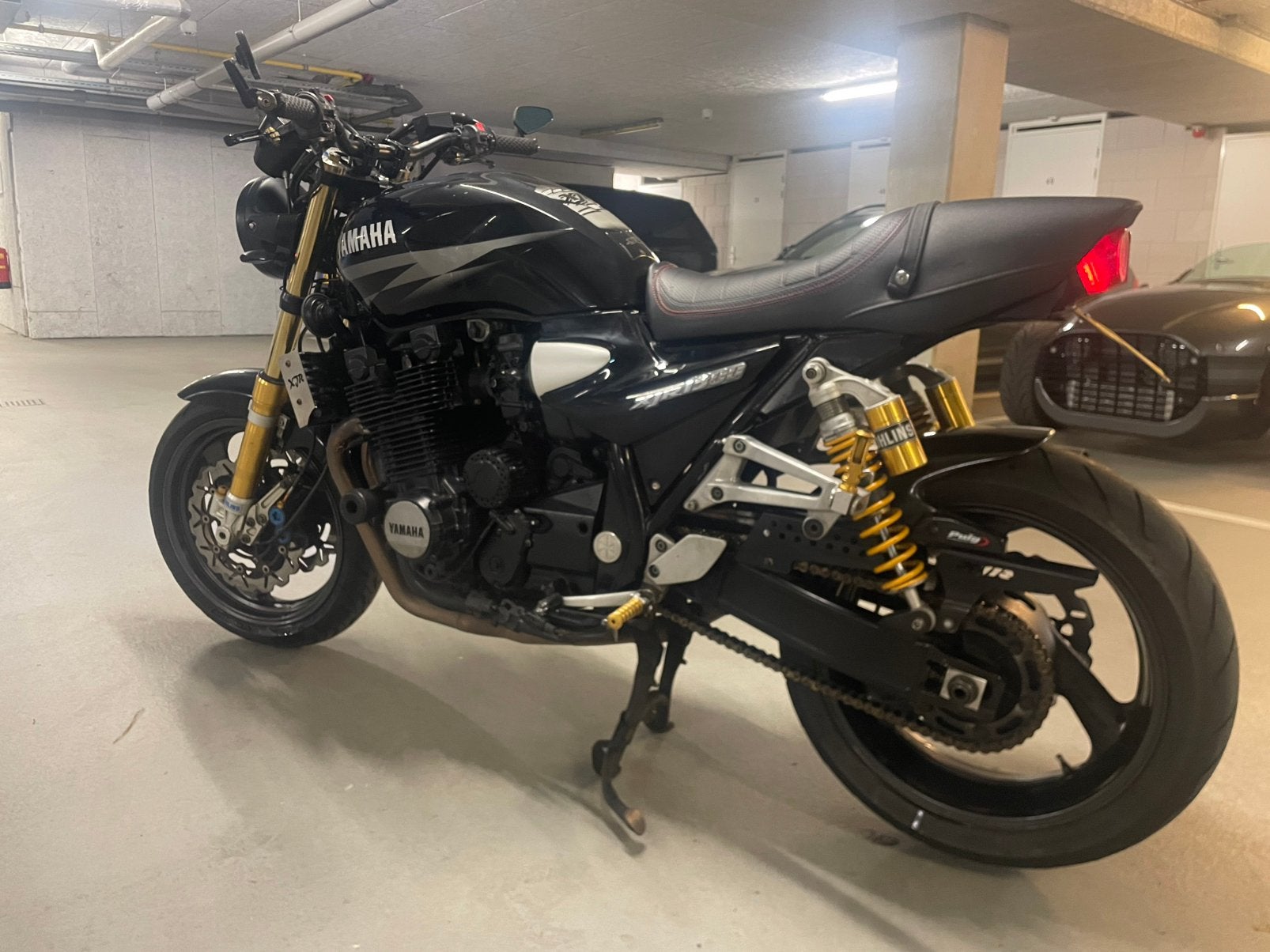 Yamaha XJR 1300 scrambler (Ohlins 'voor' en achter), Motoren, Sportuitlaat, 4 cilinders, Motorrijbewijs A, Gebruikt