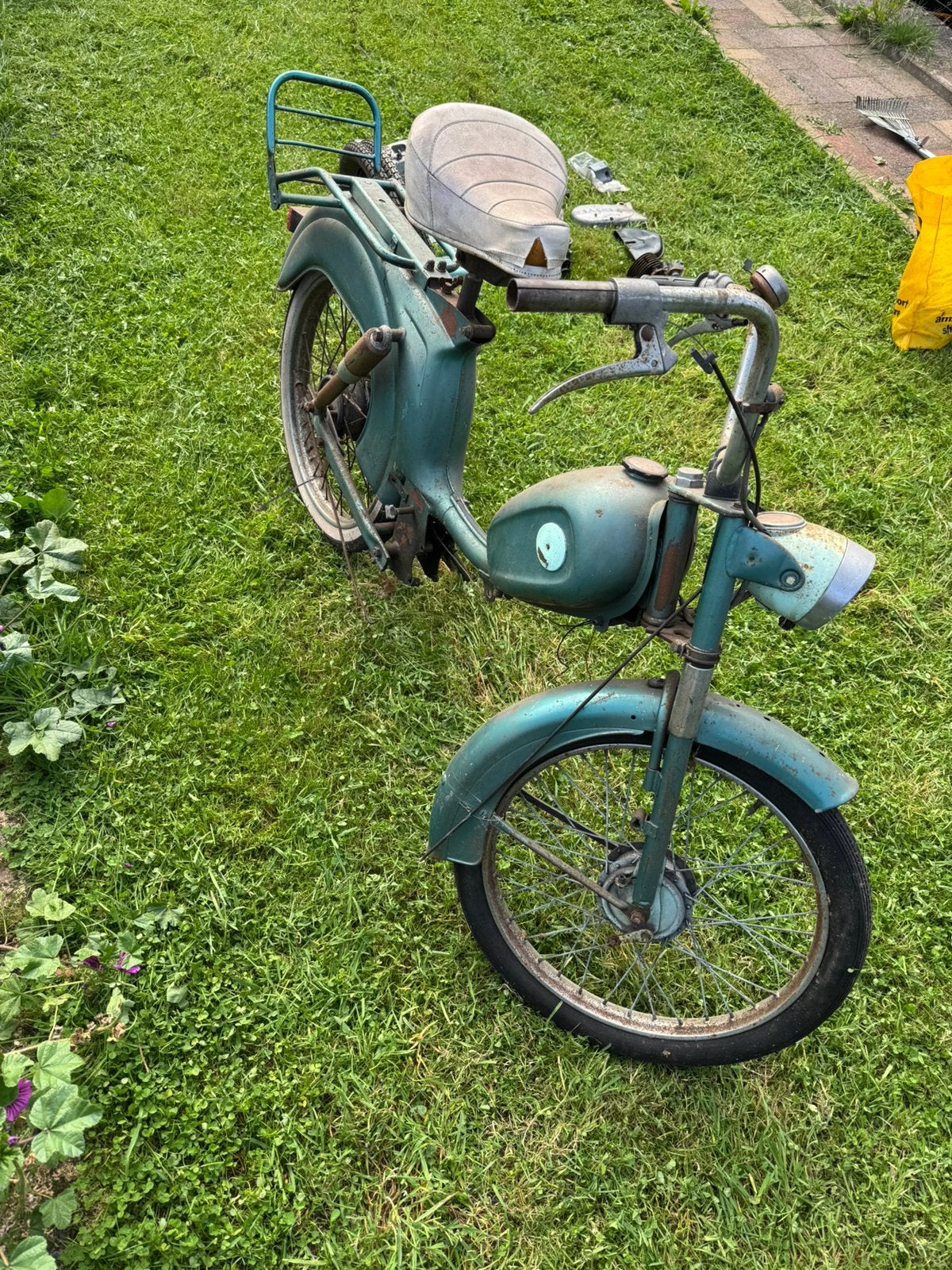 Batavus mot o mat op kenteken, Ophalen, Maximaal 45 km/u, 50 cc, Batavus