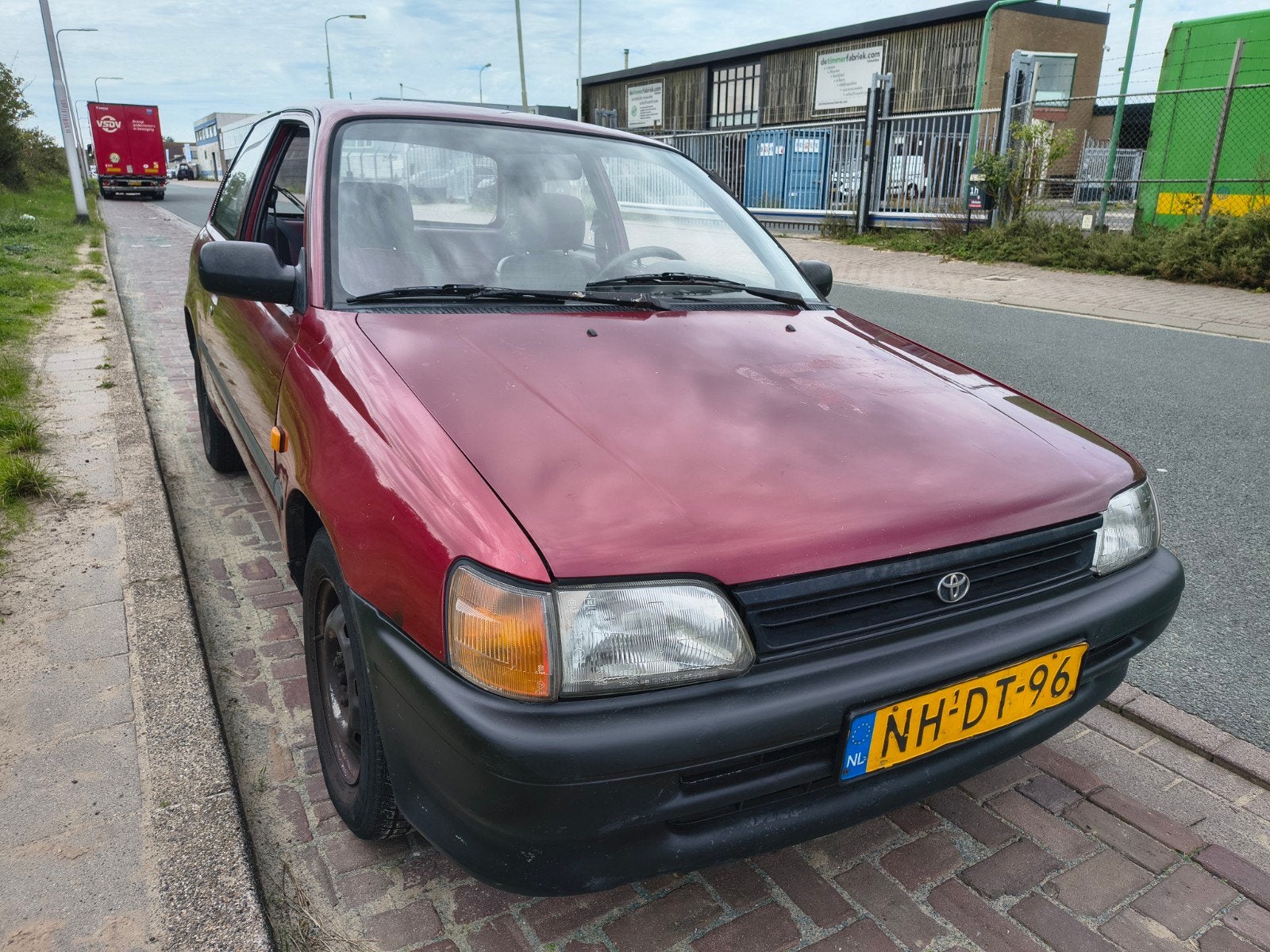 Toyota Starlet  automaat stuurbekrachtiging, 74 pk, 4 cilinders, Starlet, 400 kg