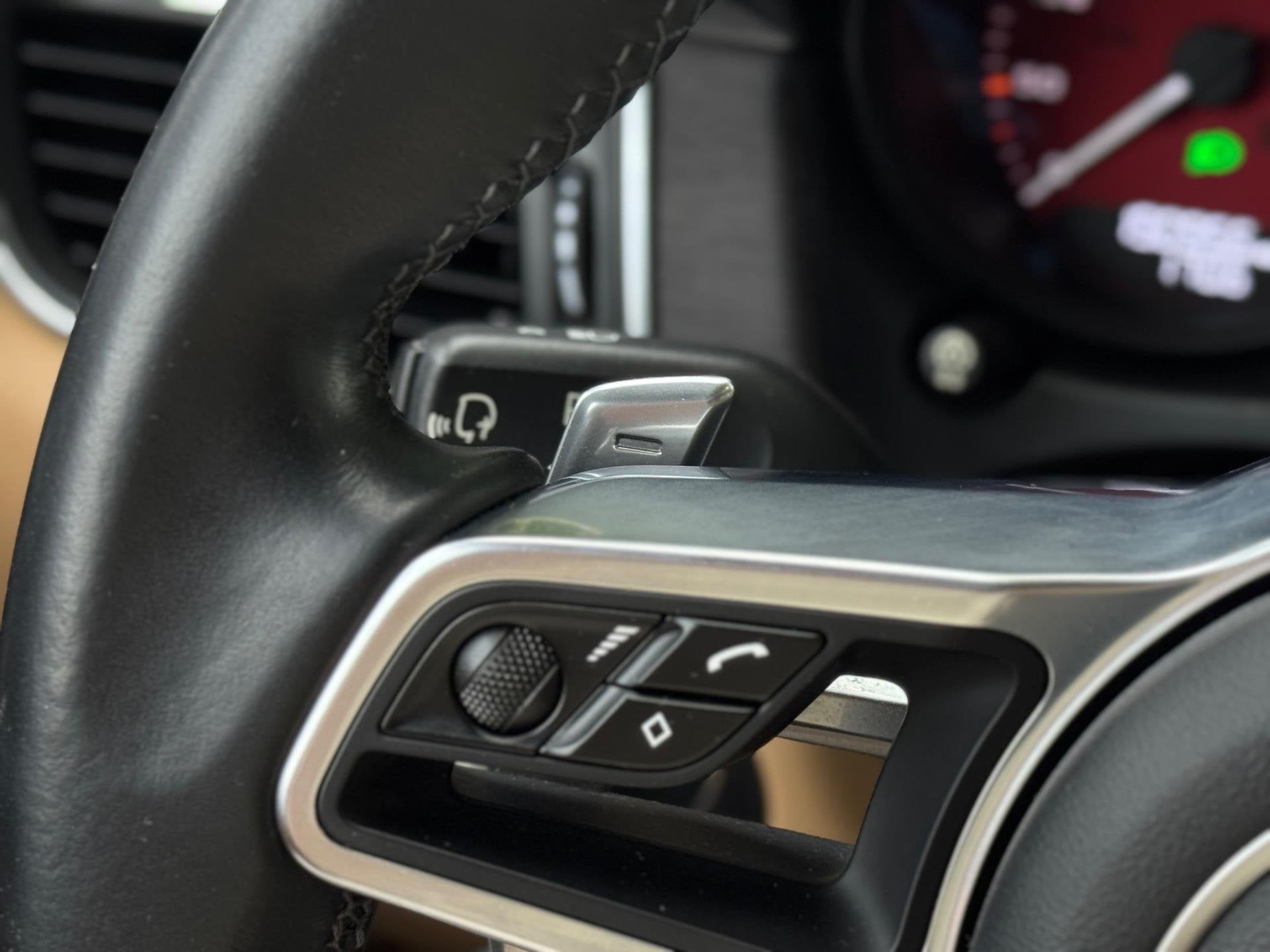 Foto 58 van Porsche Macan 3.0 GTS Burmester ACC Pano Cognac L Chrono Vol