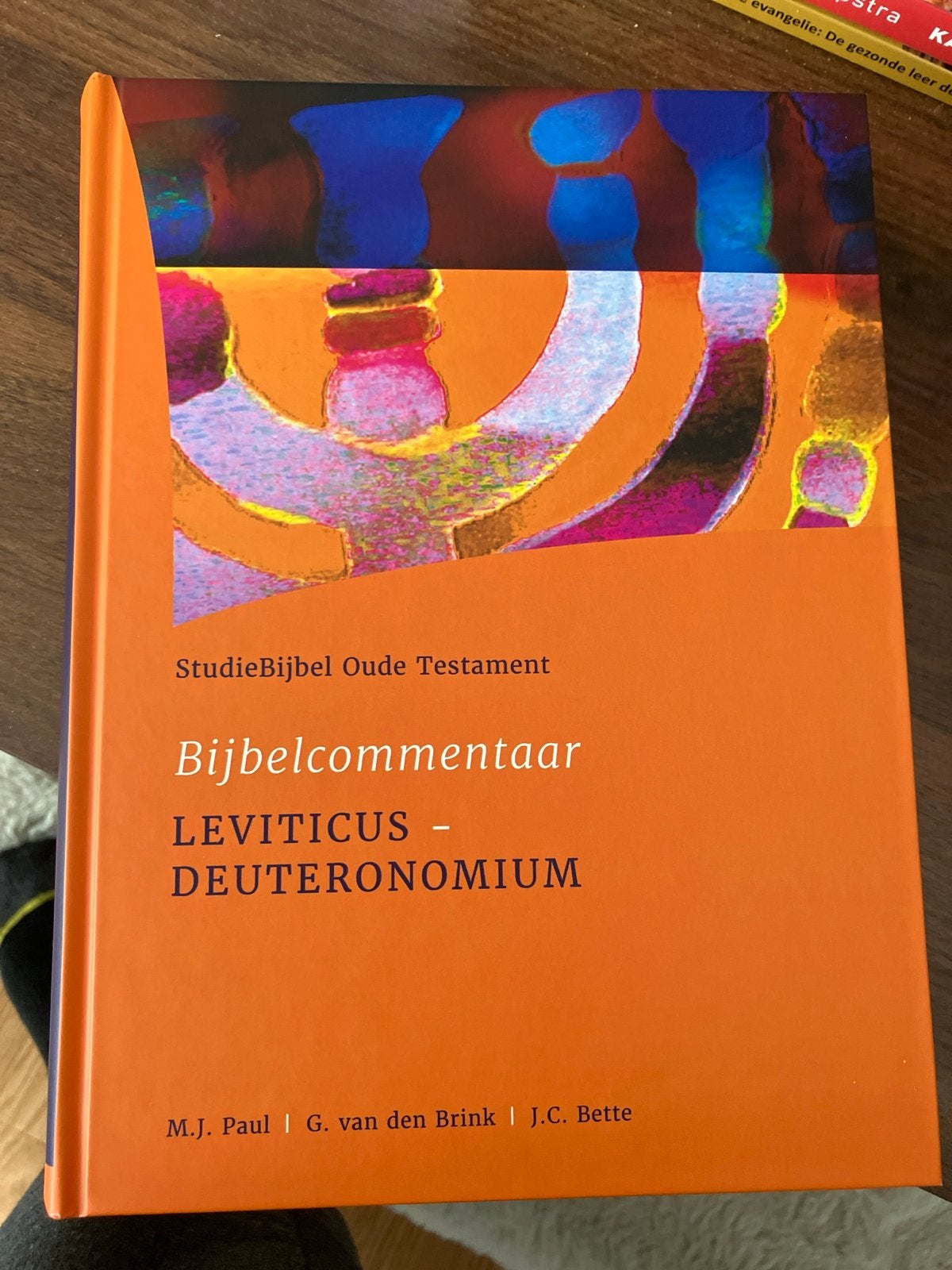 StudieBijbel Oude Testament: Leviticus - Deuteronomium, Ophalen of Verzenden, Nieuw, Christendom | Protestants