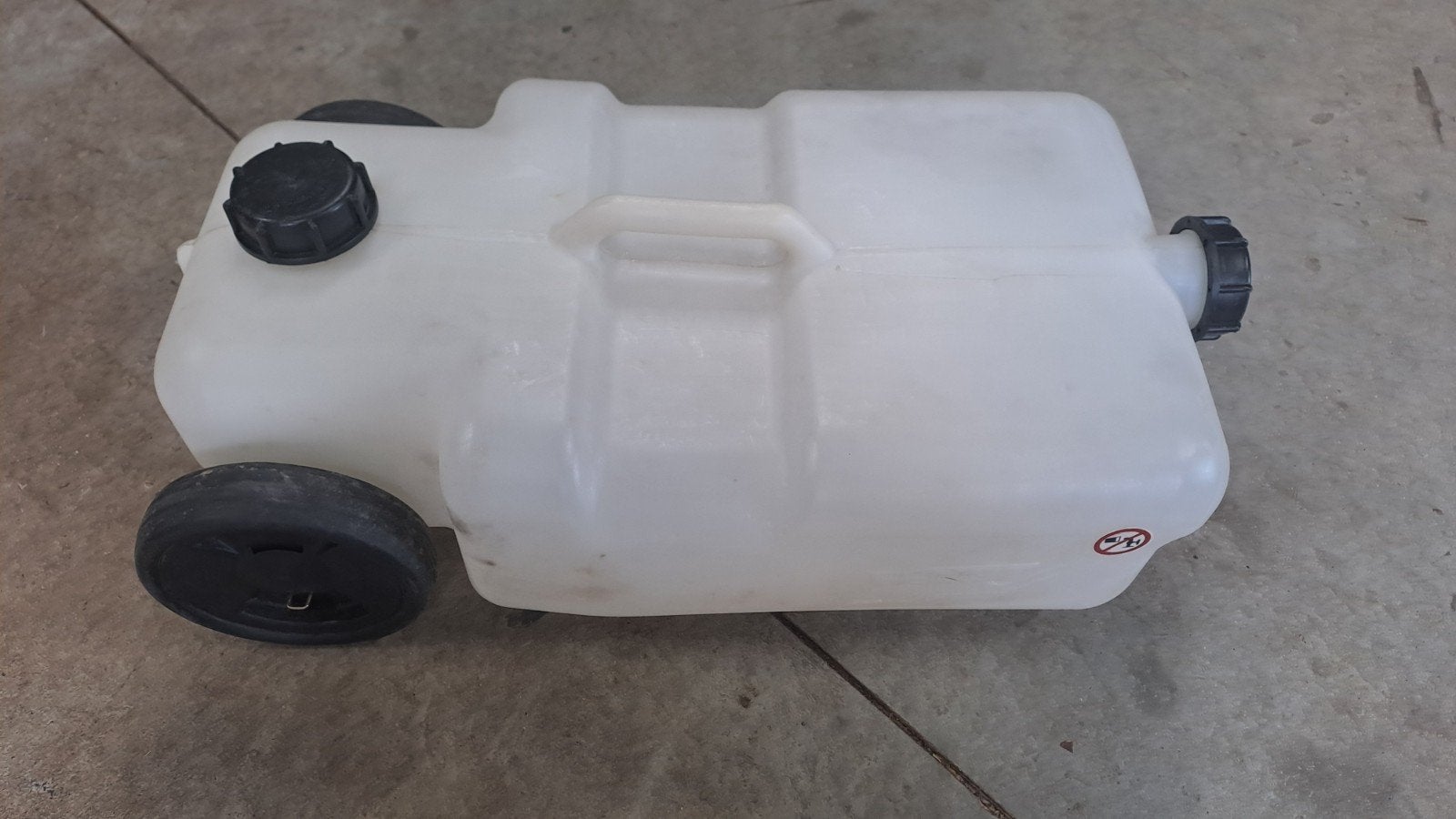 Originele Fendt Caravan Vuilwatertank met wielen, Ophalen, Gebruikt