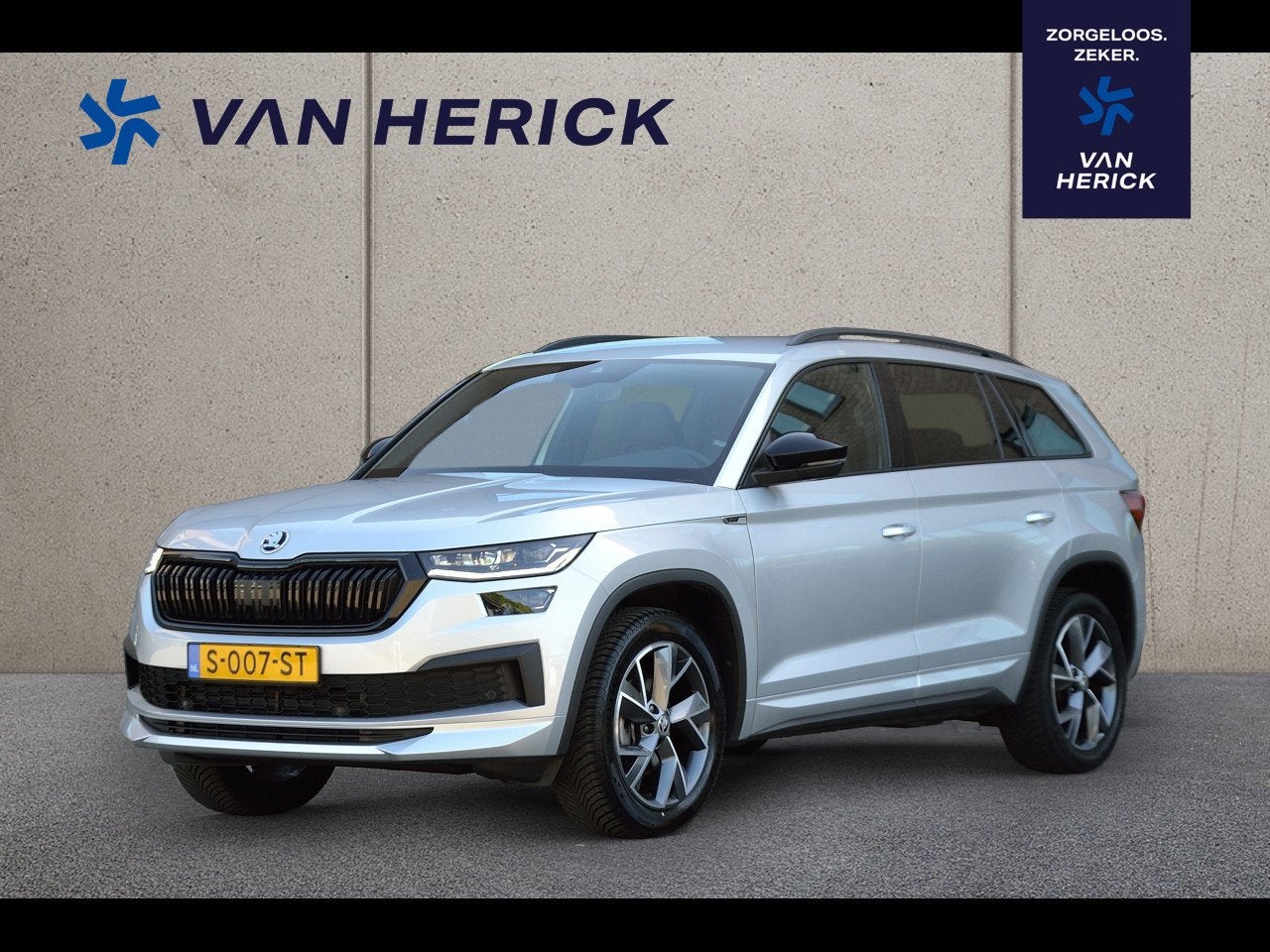 Skoda Kodiaq 1.5 TSI Sportline Business 7p Automaat | Keyles, Auto's, 4 cilinders, 150 pk, 7 stoelen, Bedrijf