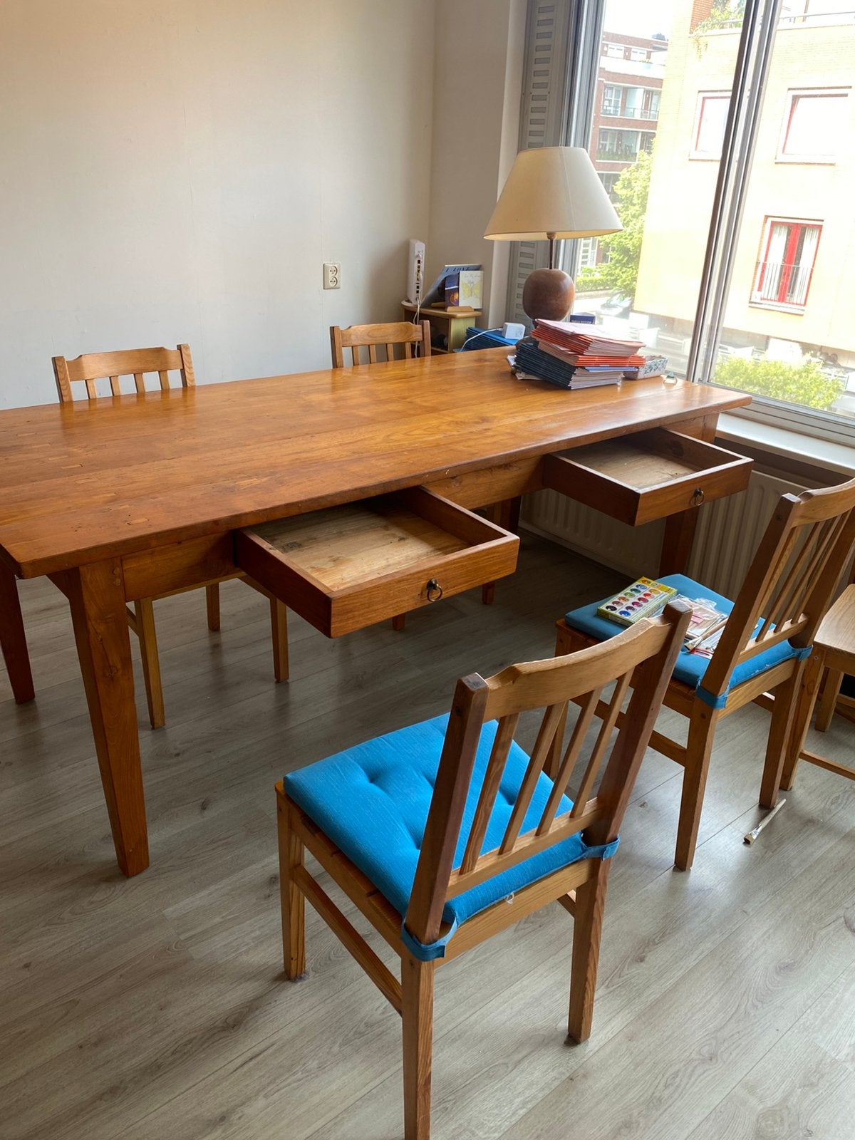 Boeren houten eettafel met vier stoelen, Ophalen, Gebruikt, 100 tot 150 cm, 50 tot 100 cm