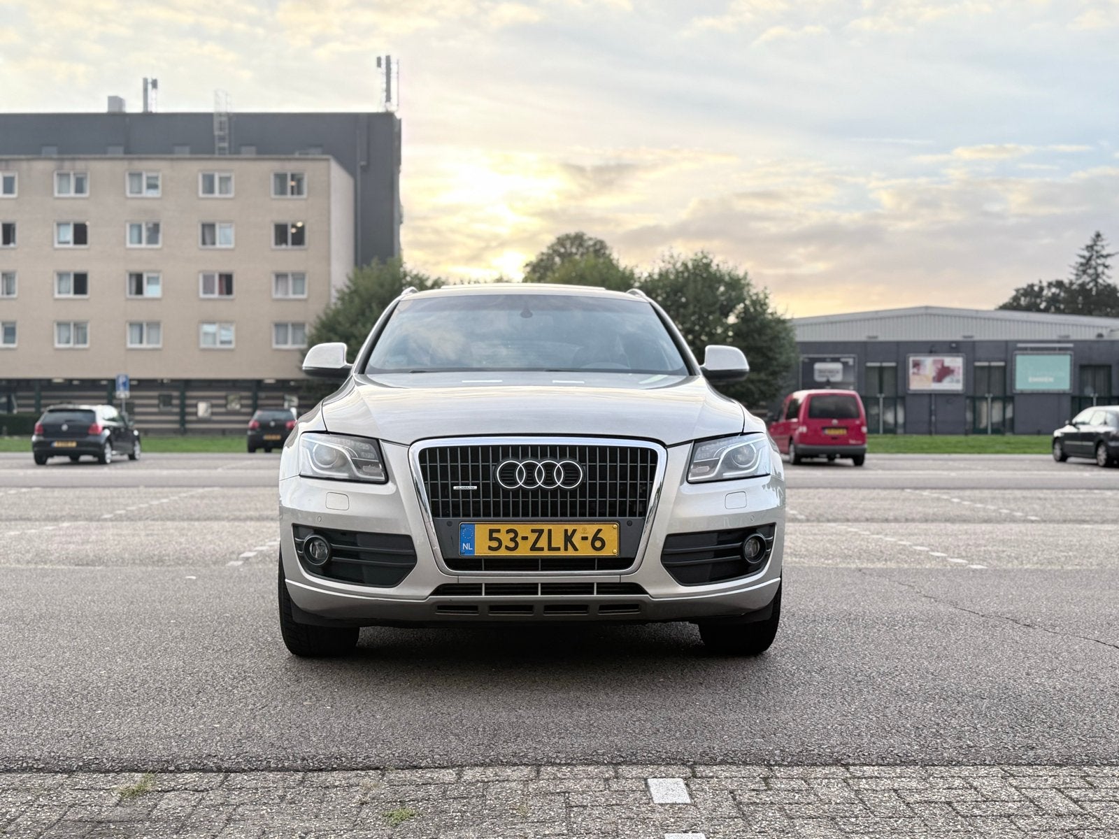 Audi Q5 2.0 Tfsi Hybrid Quattro 245pk Tiptronic 2013 Grijs, Auto's, Automaat, Dealer onderhouden, Stof, Euro 6