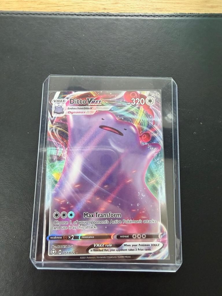 Ditto vmax 051/072 shining fates, Hobby en Vrije tijd, Verzamelkaartspellen | Pokémon, Ophalen of Verzenden, Zo goed als nieuw