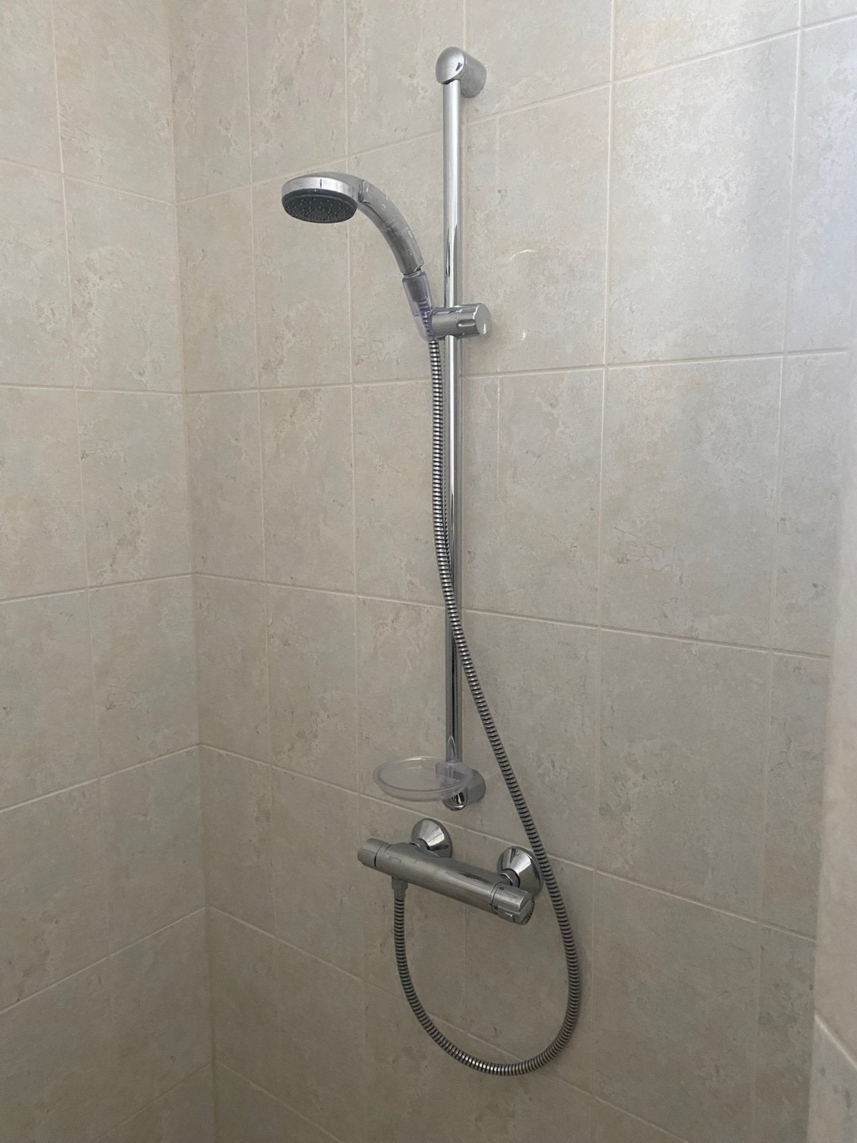 Hansgrohe douche kraan met zeepjeshouder, Huis en Inrichting, Ophalen, Gebruikt