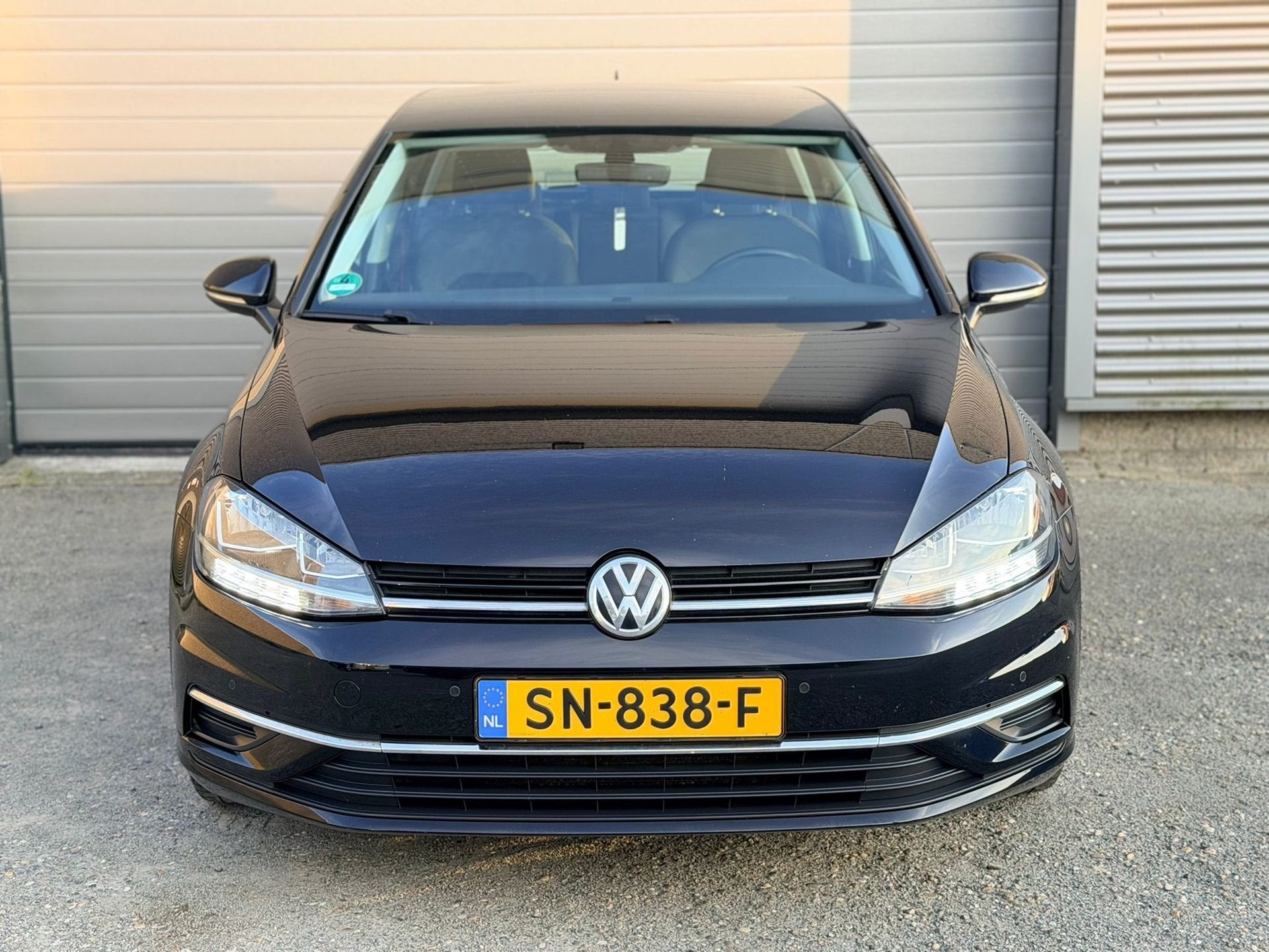 Volkswagen Golf 1.0 TSI DSG|CARPLAY, Auto's, Volkswagen, Gebruikt, Euro 6, 620 kg, Zwart