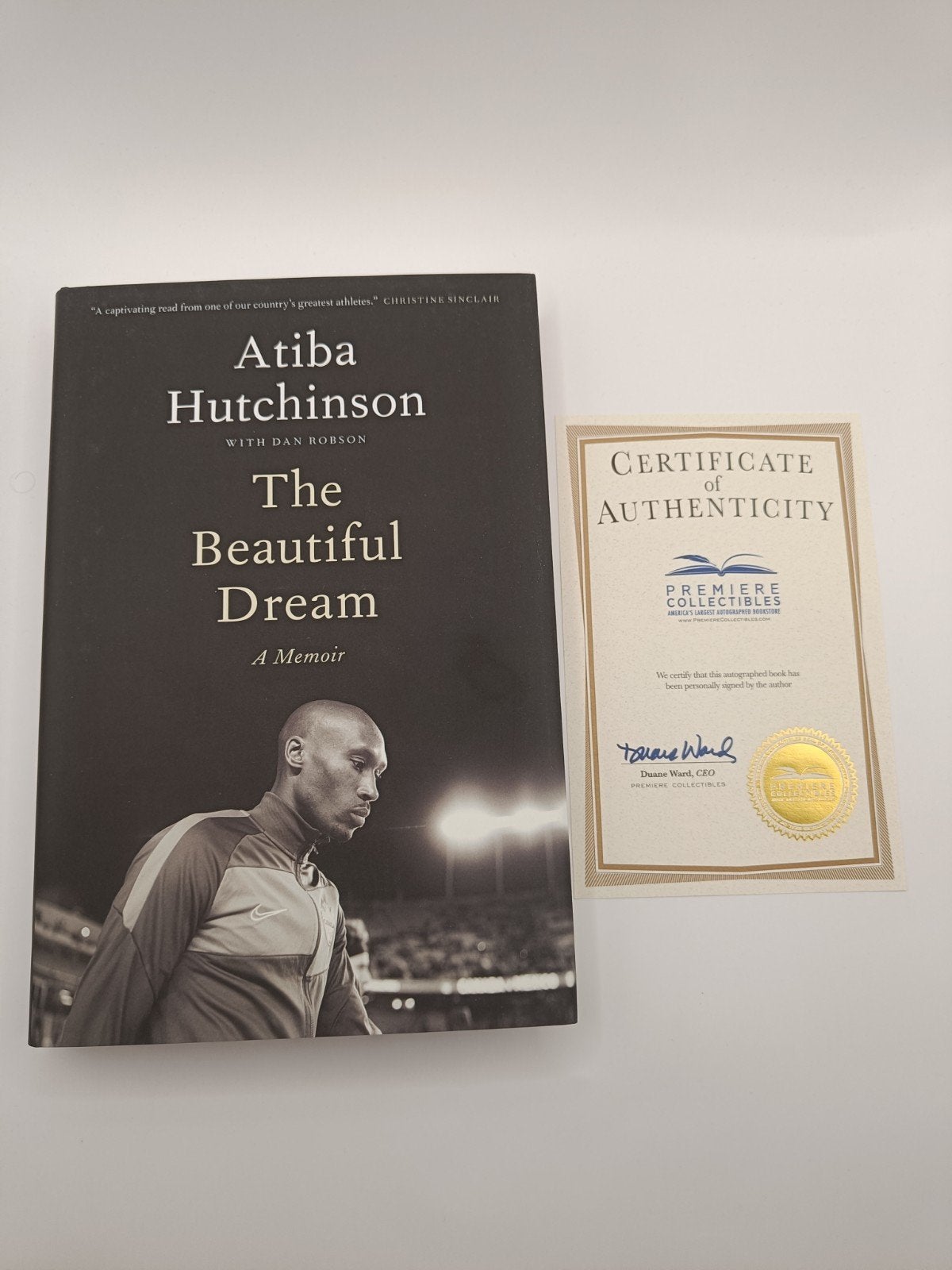Gesigneerd boek Atiba Hutchinson - The Beautiful Dream, Ophalen of Verzenden, Zo goed als nieuw, Atiba Hutchinson, Amerika