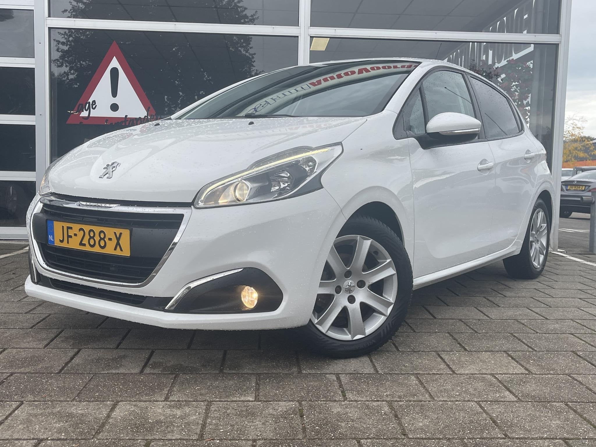 Peugeot 208 1.0 PureTech Access /5 drs/Cruise/Airco/Onderhou, Gebruikt, Met garantie (alle), Origineel Nederlands, Bedrijf