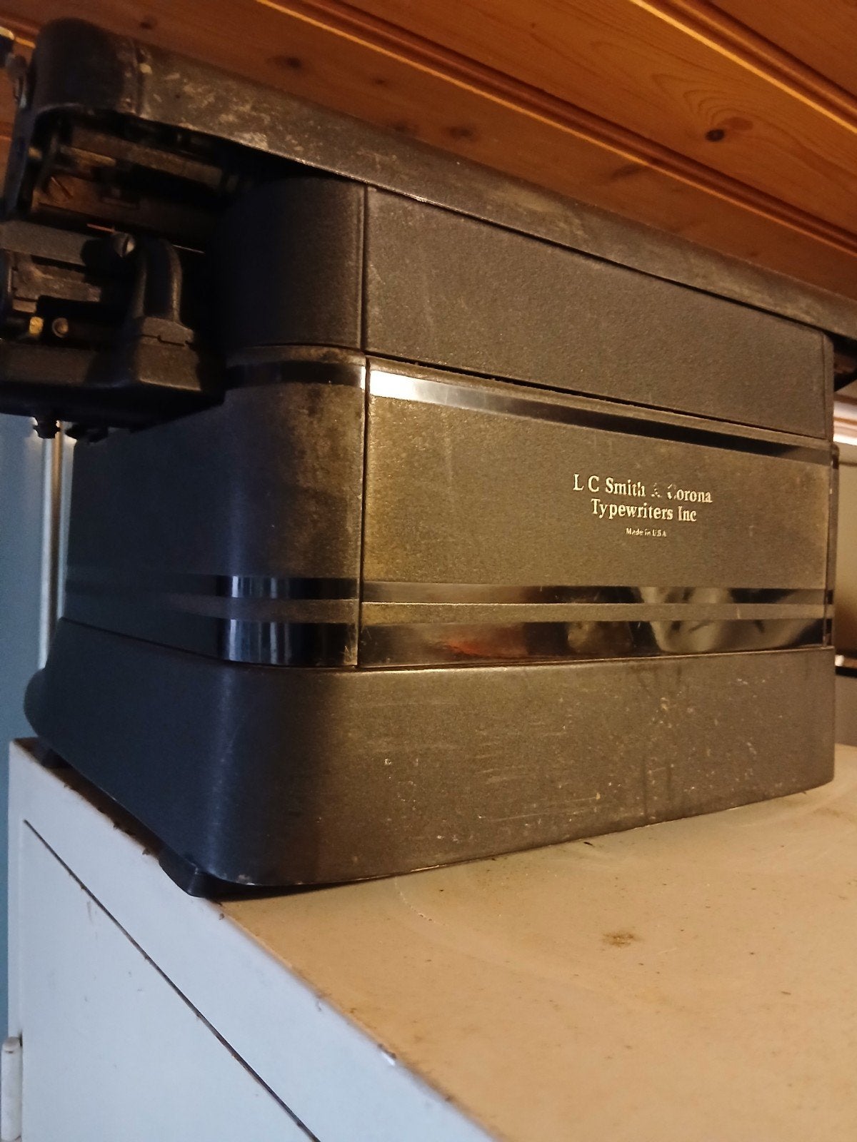 Antieke naaimachine, Ophalen