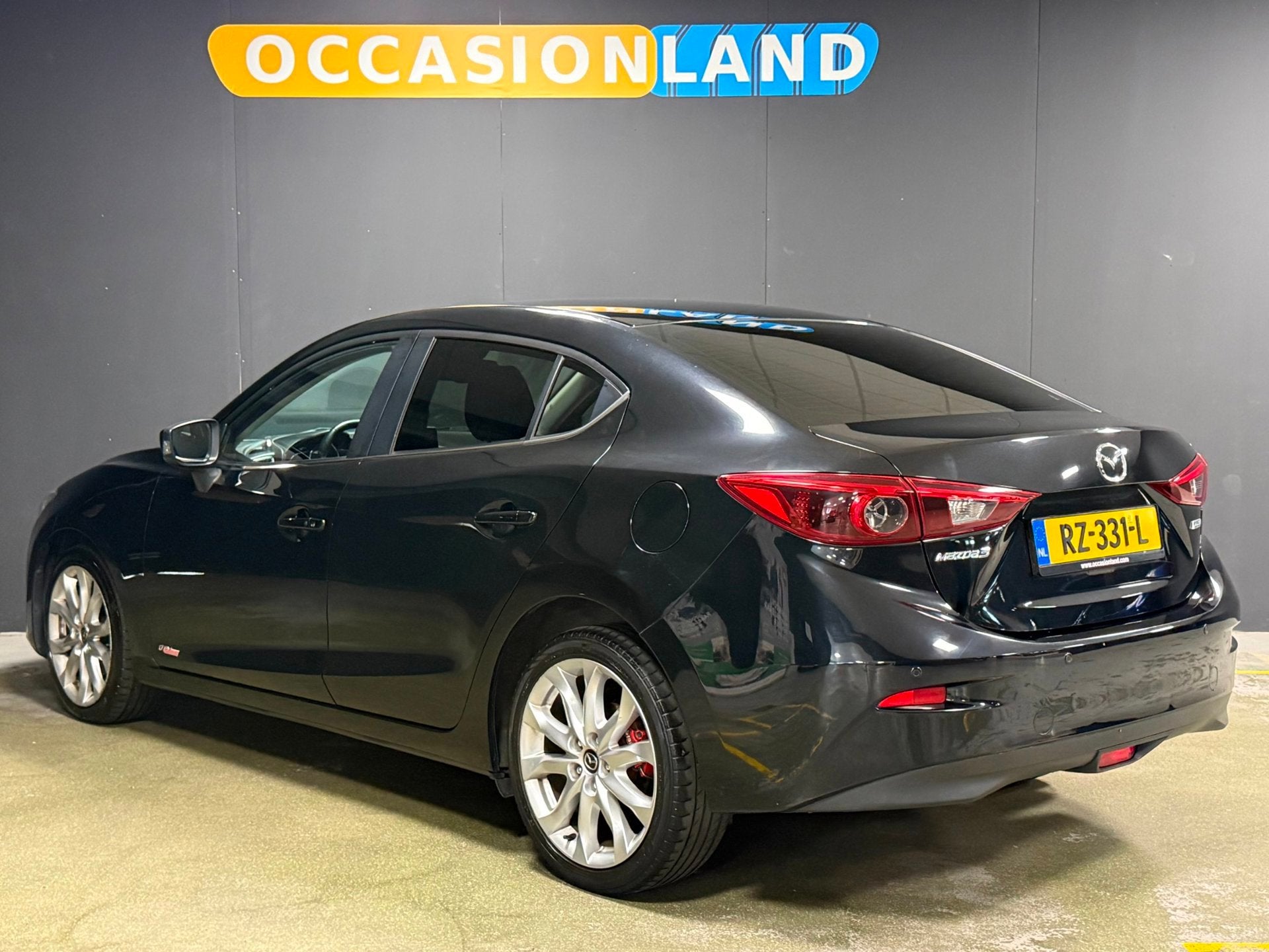 Mazda 3 2.2D GT-M|HUD|PDC|KEYLESS|LEDER|BOSE|DODEHOEK|CRUISE, Auto's, Voorwielaandrijving, Gebruikt, 4 cilinders, 150 pk
