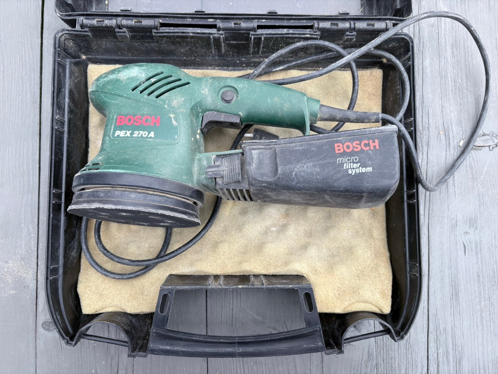 Bosch schuurmachine rond, Doe-het-zelf en Verbouw, Ophalen, Gebruikt, Minder dan 600 watt, Vlakschuurmachine