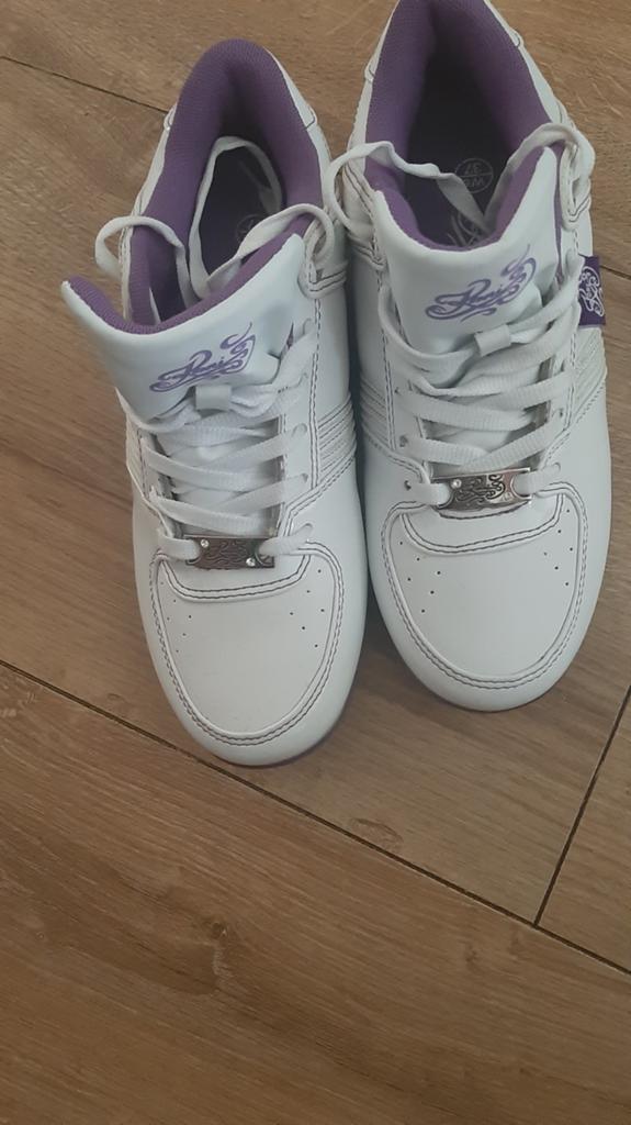 Kani Karl Schoenen Maat 37 - Zo goed als nieuw, Wit, Ophalen of Verzenden, Kani Karl, Sneakers of Gympen