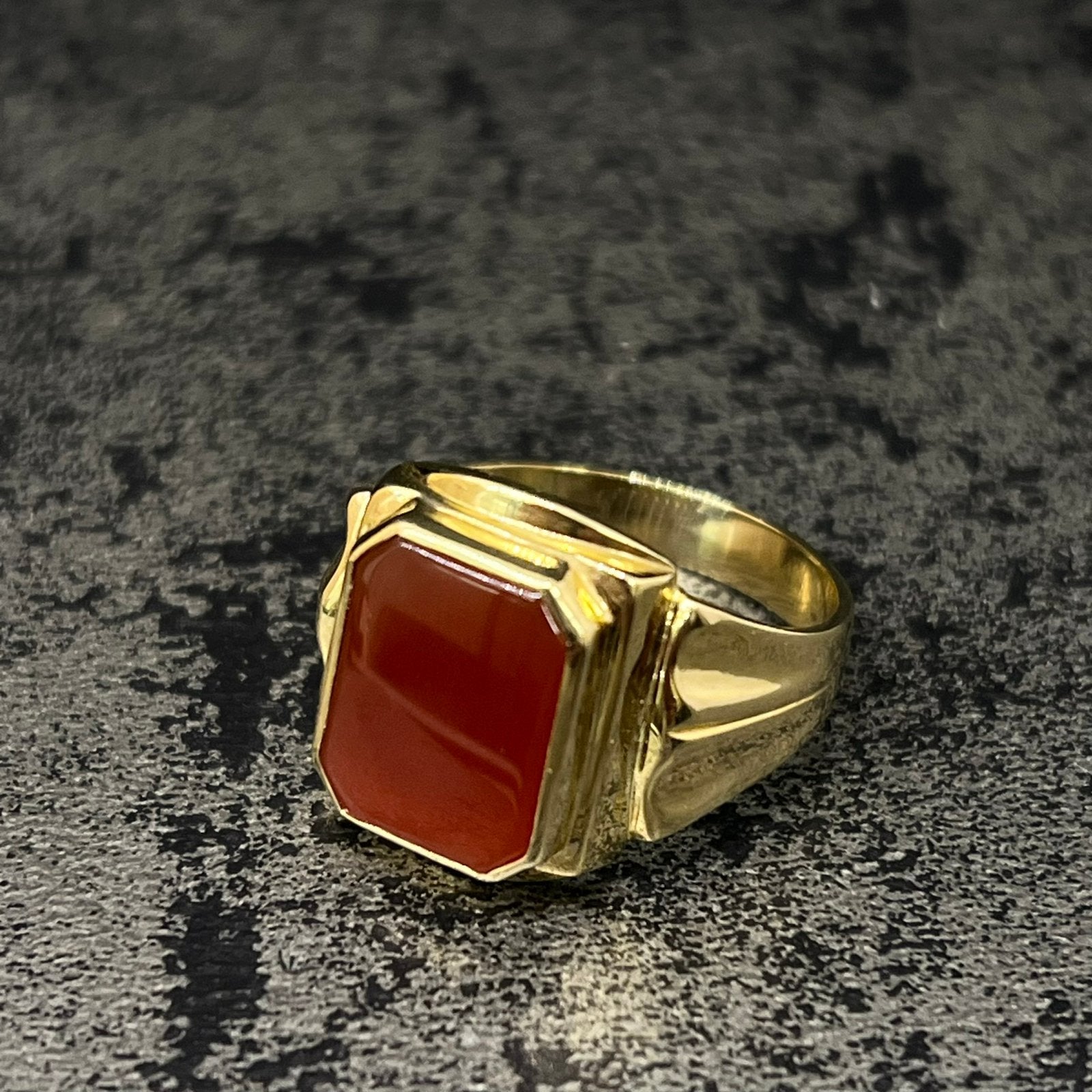 14 karaat gouden ring zegelring, Ophalen of Verzenden, Nieuw, Goud, Heer