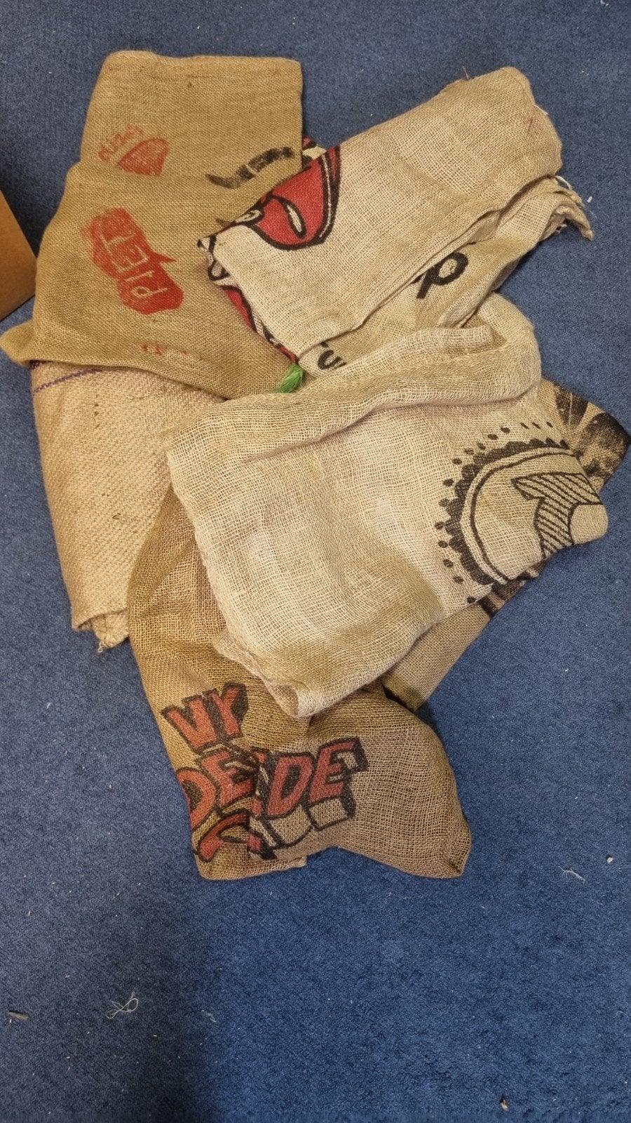 8 jute sinterklaas kado zakken, Diversen, Sinterklaas, Ophalen of Verzenden, Gebruikt