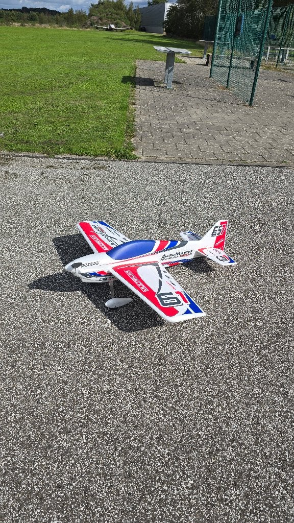 Multiplex Acromaster Pro in nieuwstaat..!!, Ophalen, Zo goed als nieuw, Elektro, RTF (Ready to Fly)