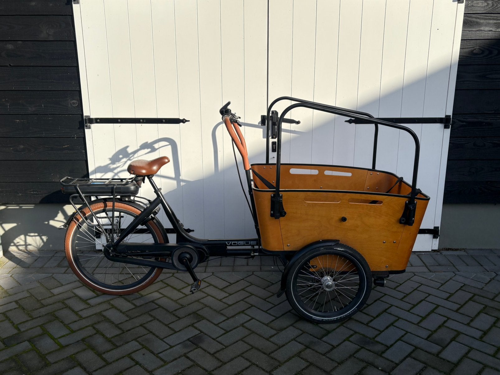 Vogue Carry 3 bakfiets met huif, Fietsen en Brommers, 4 kinderen of meer, Gebruikt, Elektrisch, Schijfrem