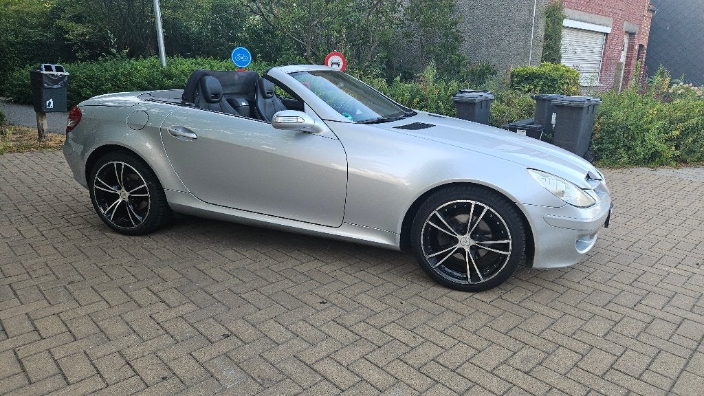 SlK200 kompressor Automaat,Airscarf, leer,navi,airco, 2007, Auto's, Mercedes-Benz, Automaat, Achterwielaandrijving, Zwart, 4 cilinders