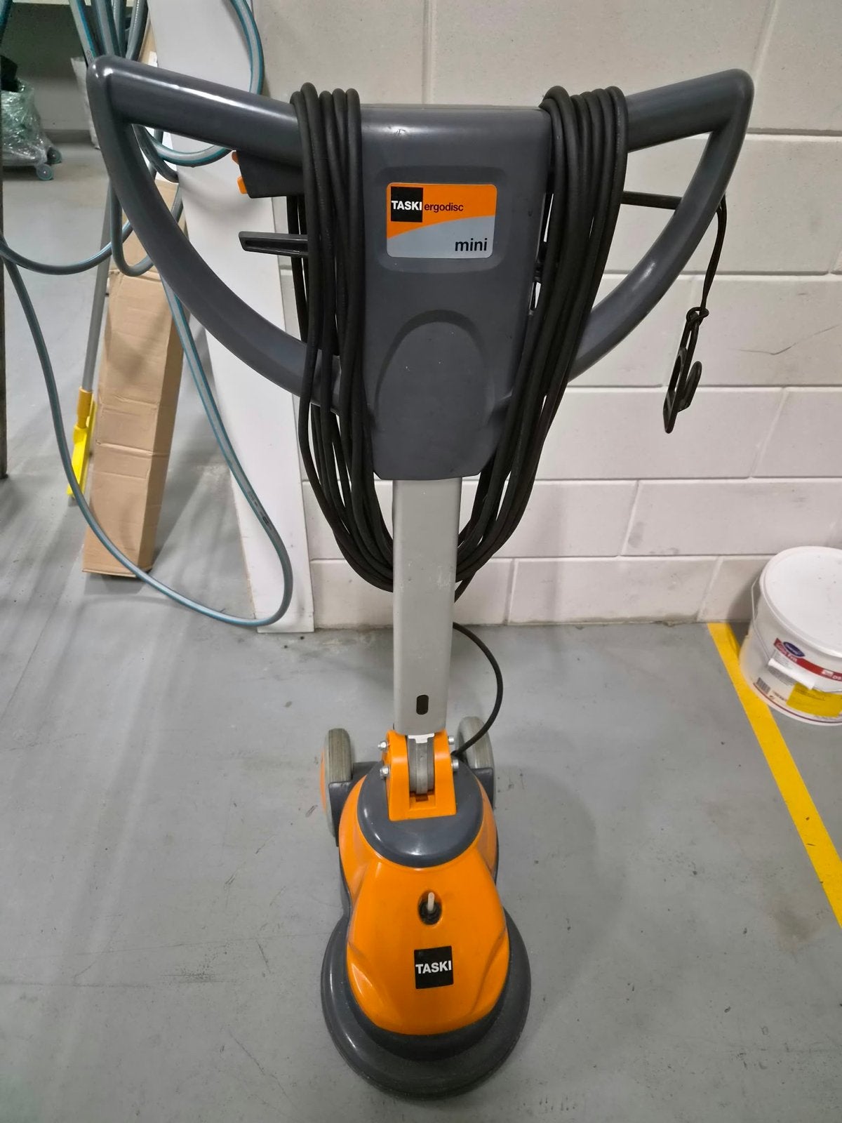 TASKI ergodisc mini schrobmachine, Ophalen of Verzenden, Gebruikt, Schrobmachine