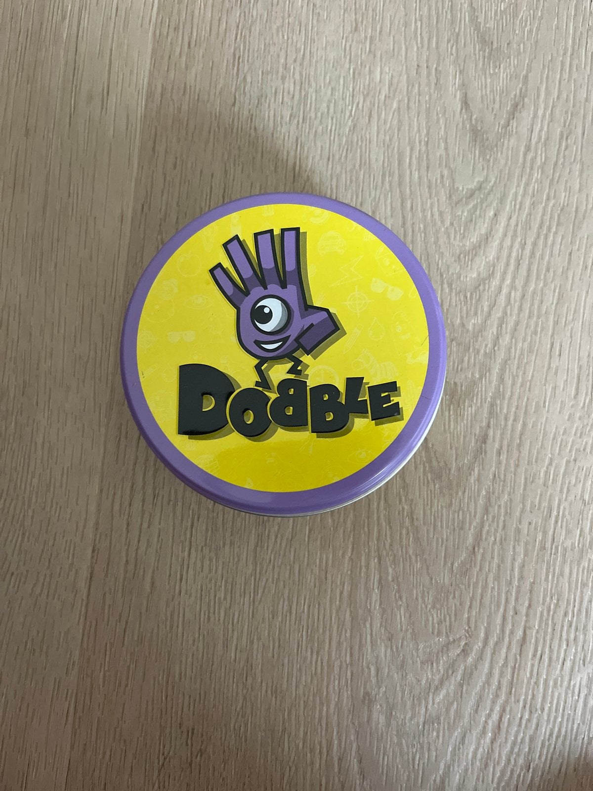 Dobble: Het snelle observatiespel voor jong en oud, Een of twee spelers, Ophalen of Verzenden, Gebruikt