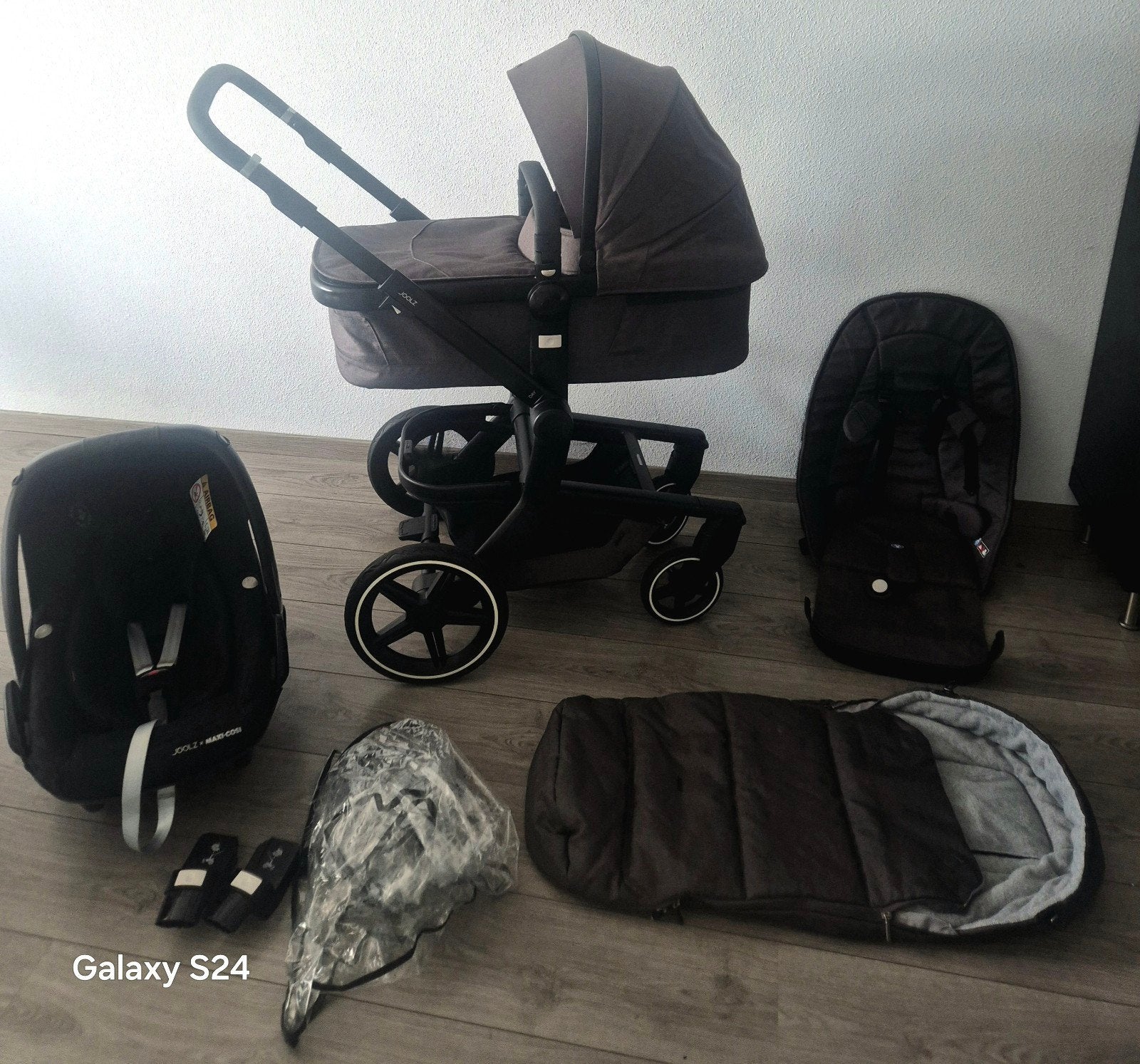 XXL set Joolz day plus antraciet/zwart+maxi cosi etc, Kinderen en Baby's, Zo goed als nieuw, Combiwagen, Met autostoeltje, Ophalen