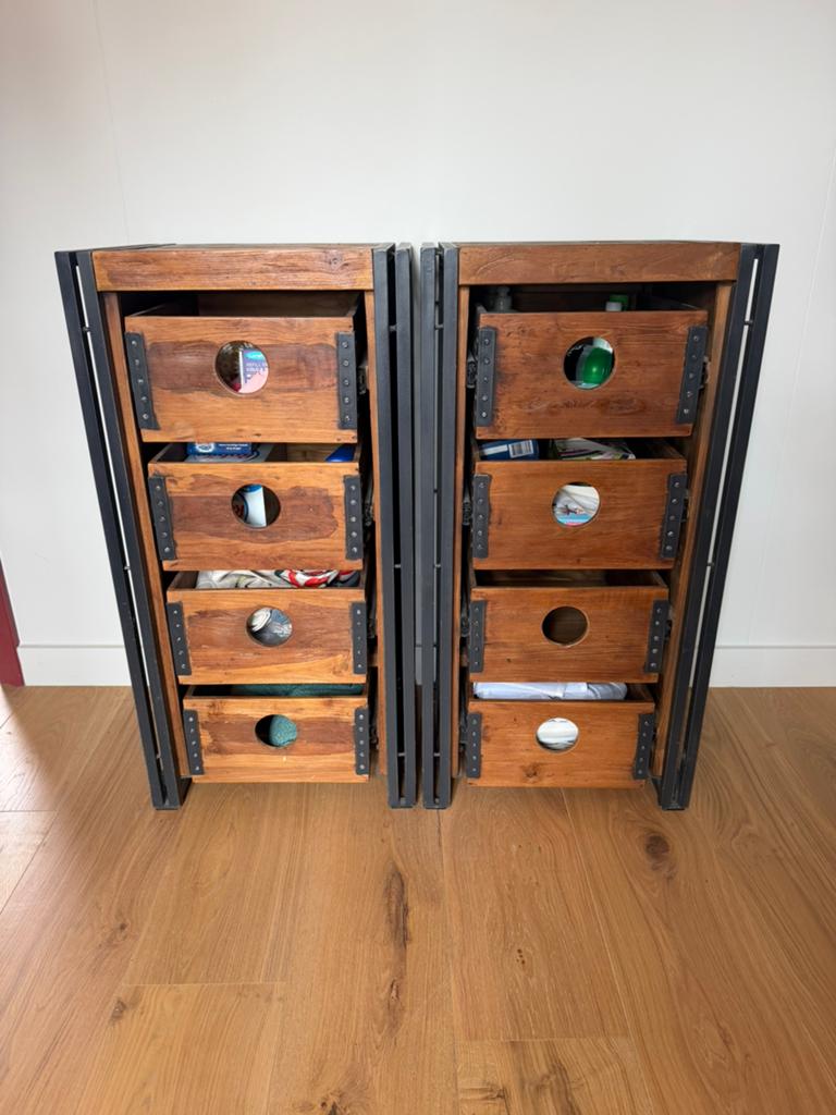 2 zeer mooie massief houten ladekasten van De Troubadour, Huis en Inrichting, Ophalen, 50 tot 100 cm, Zo goed als nieuw, Minder dan 100 cm