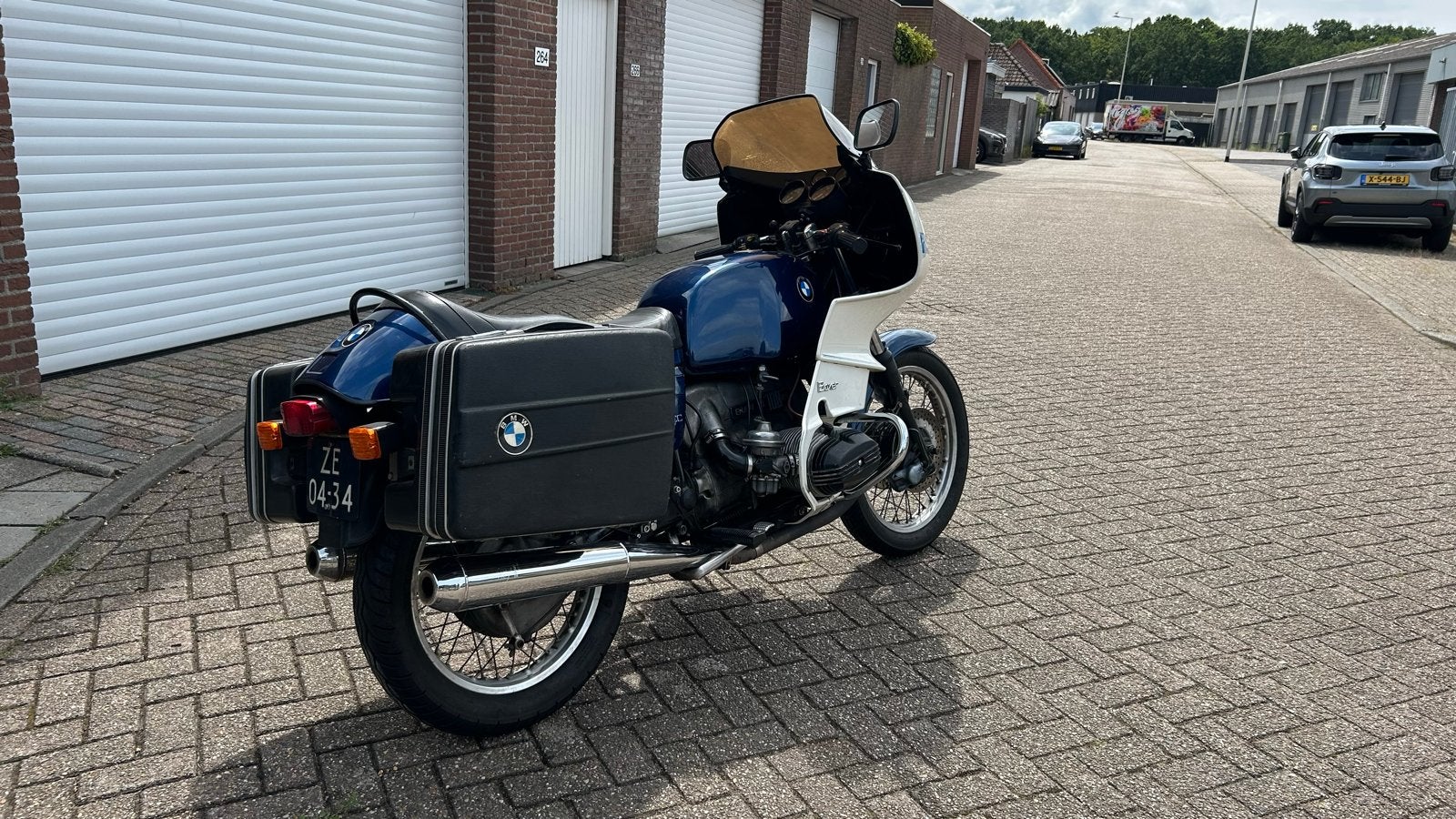 Foto 6 van BMW R100 RS - 1977 - Nieuwe accu, gereviseerde voorvorken