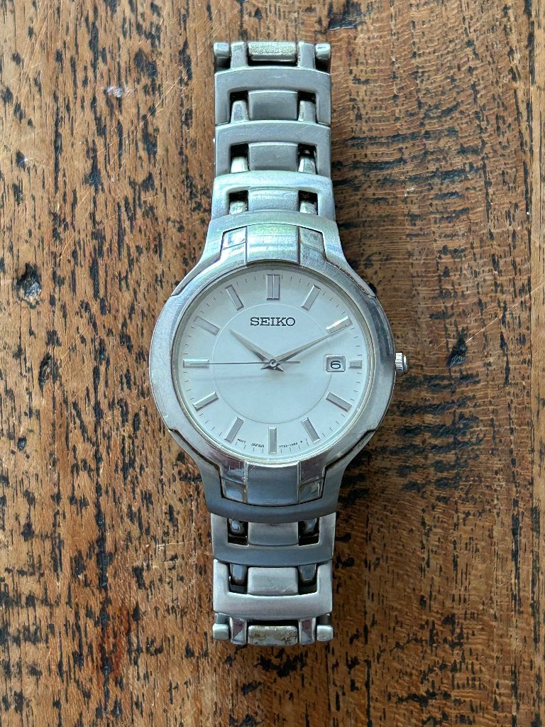 Seiko Herenhorloge V732-OM10 Quarts, Gebruikt, Staal, Polshorloge, Ophalen of Verzenden