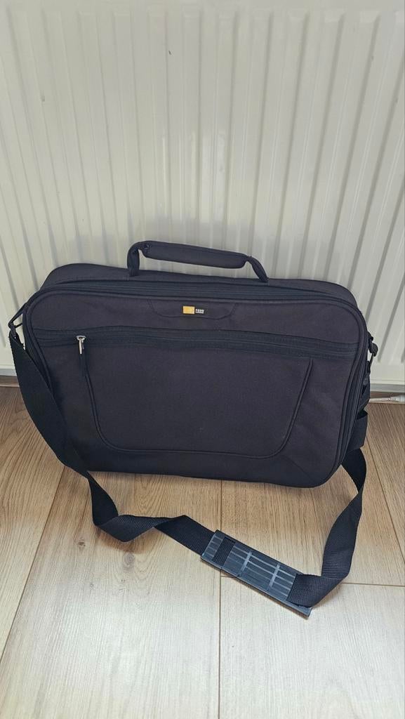 Case Logic VNCI-215 Black, Ophalen of Verzenden, 15 inch, Gebruikt, Aktetas