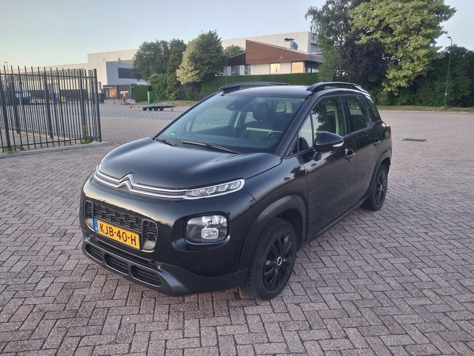 Citroën C3 Aircross 1.2 Automaat 110pk S&S 2019, 840 kg, Zwart, 14 km/l, Bedrijf