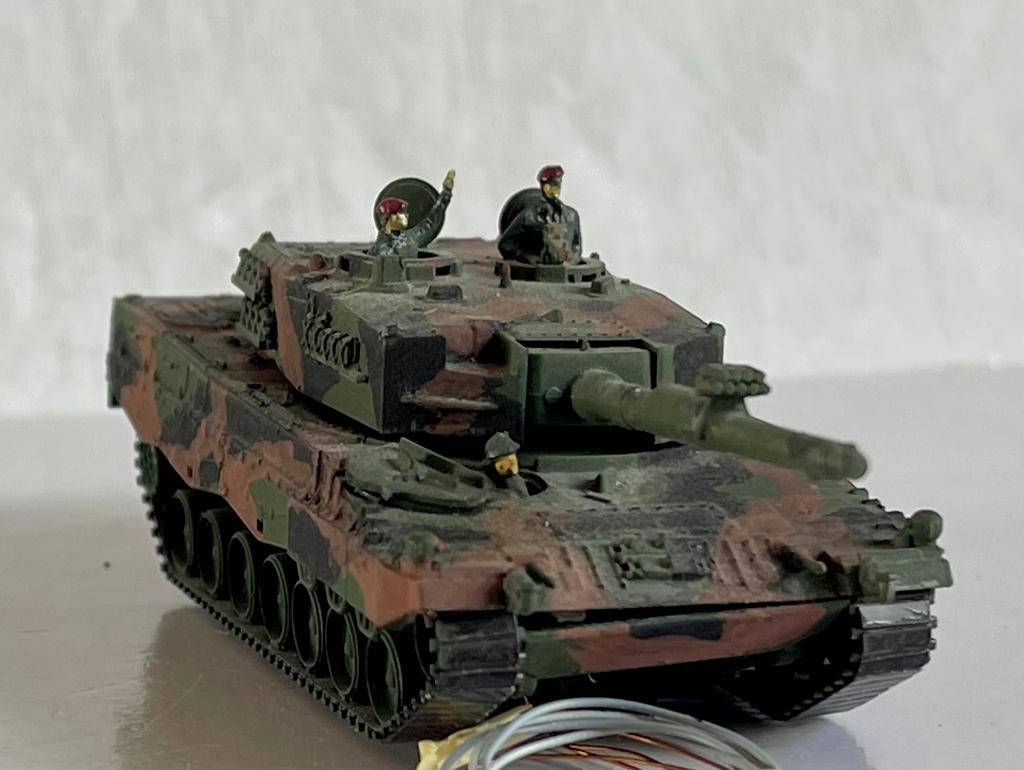 Roco Minitanks: Leopard 2, Ophalen of Verzenden, Gebruikt, Overige typen, Roco