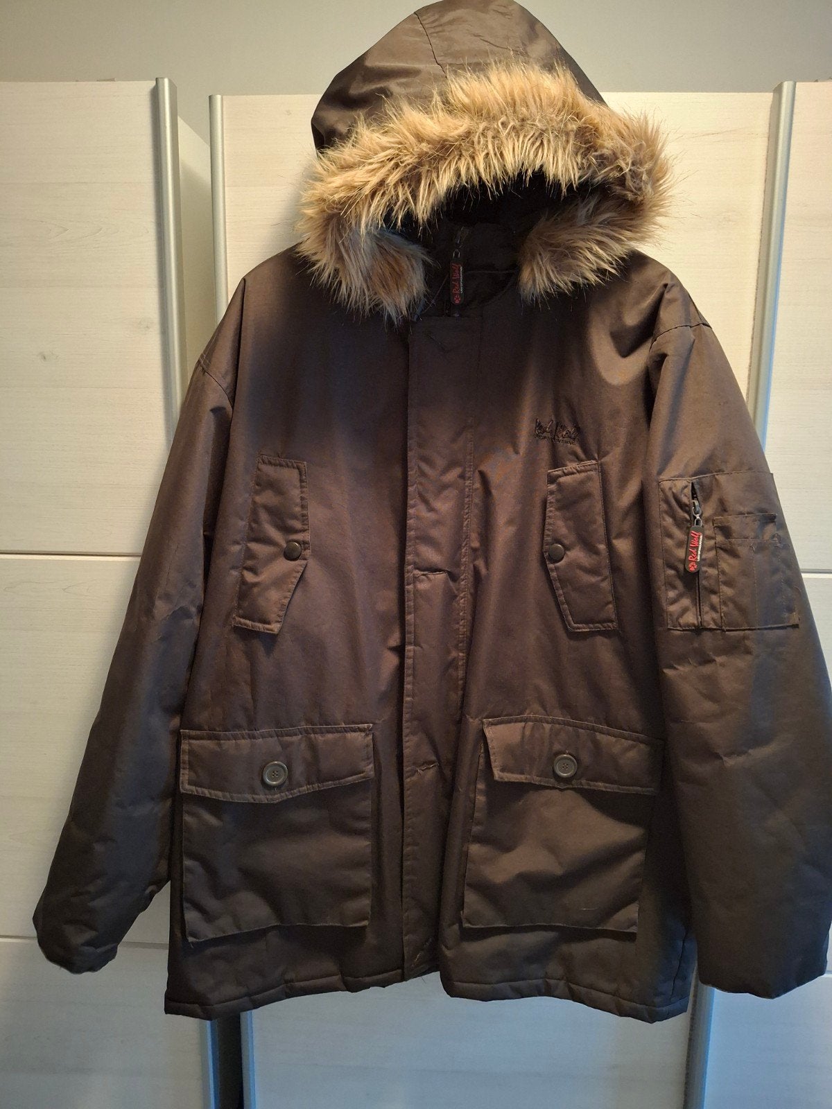 Prachtige winterjas zgan Red Wolf law off Mountain 56 XXL, Bruin, Overige maten, Ophalen of Verzenden, Zo goed als nieuw