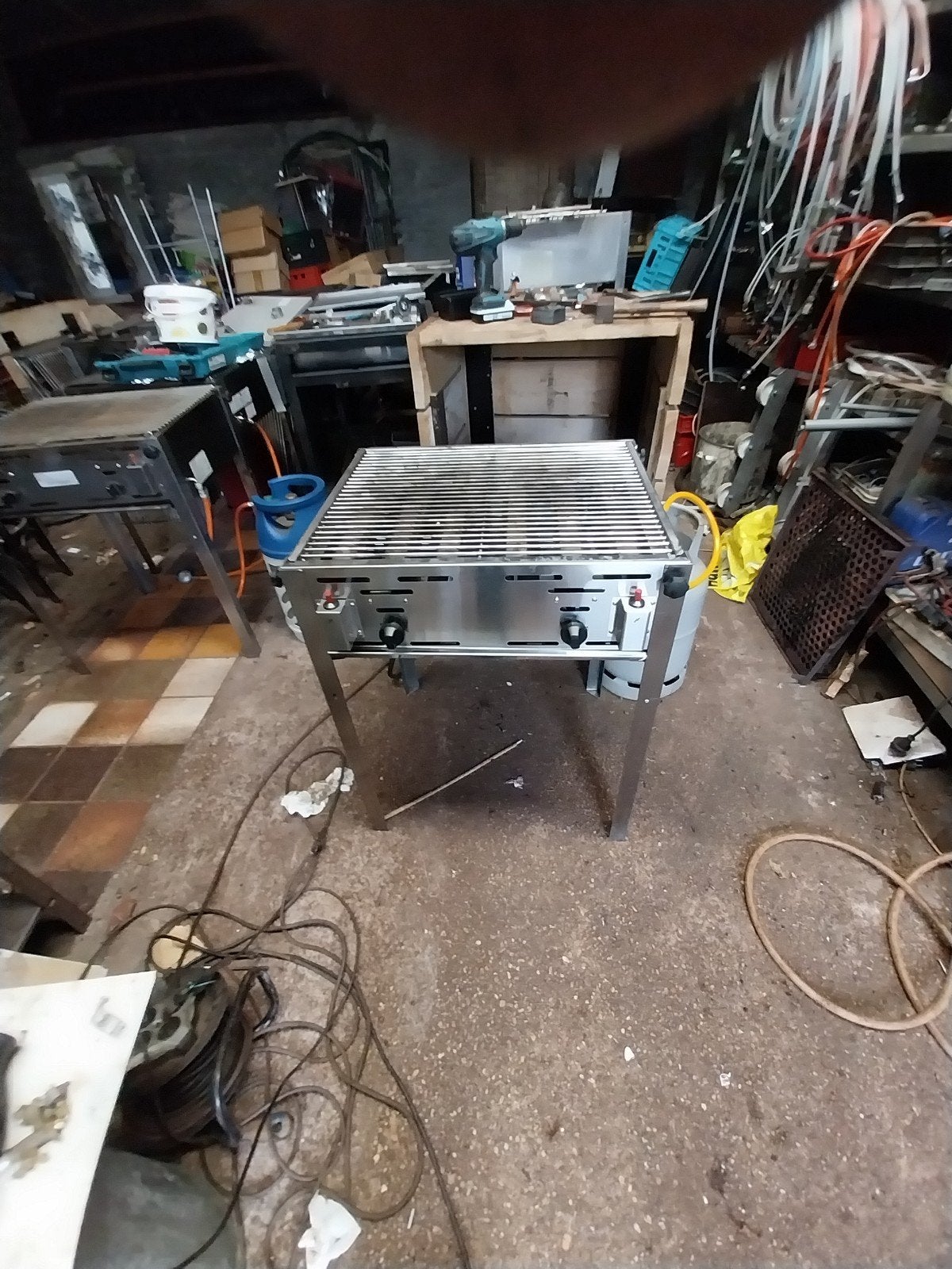 Professionele RVS Gasbarbecue met 2 branders, Ophalen, Gebruikt, Onbekend