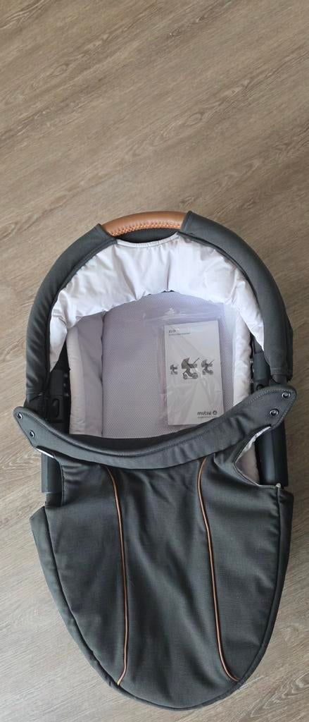 Mutsy Evo reiswieg incl. adapters. Zo goed als nieuw, Kinderen en Baby's, Kinderwagens en Combinaties, Ophalen, Zo goed als nieuw
