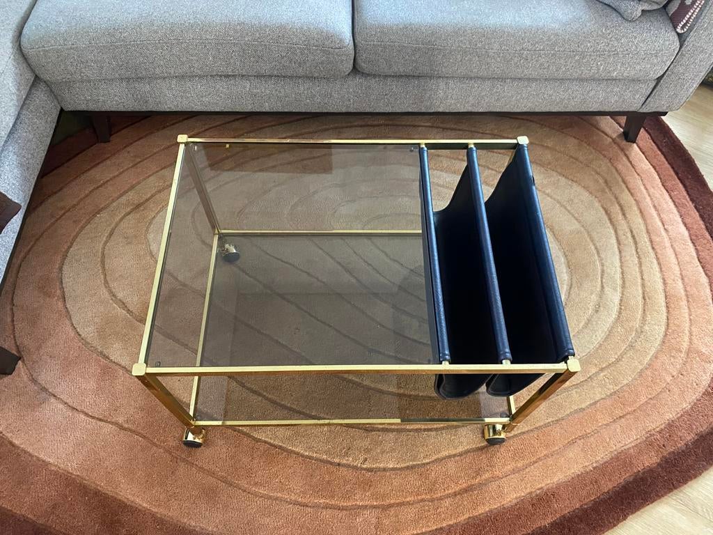 Retro salontafel met getint glas en tijdschriftvakken, Minder dan 50 cm, Gebruikt, 50 tot 100 cm, Ophalen of Verzenden