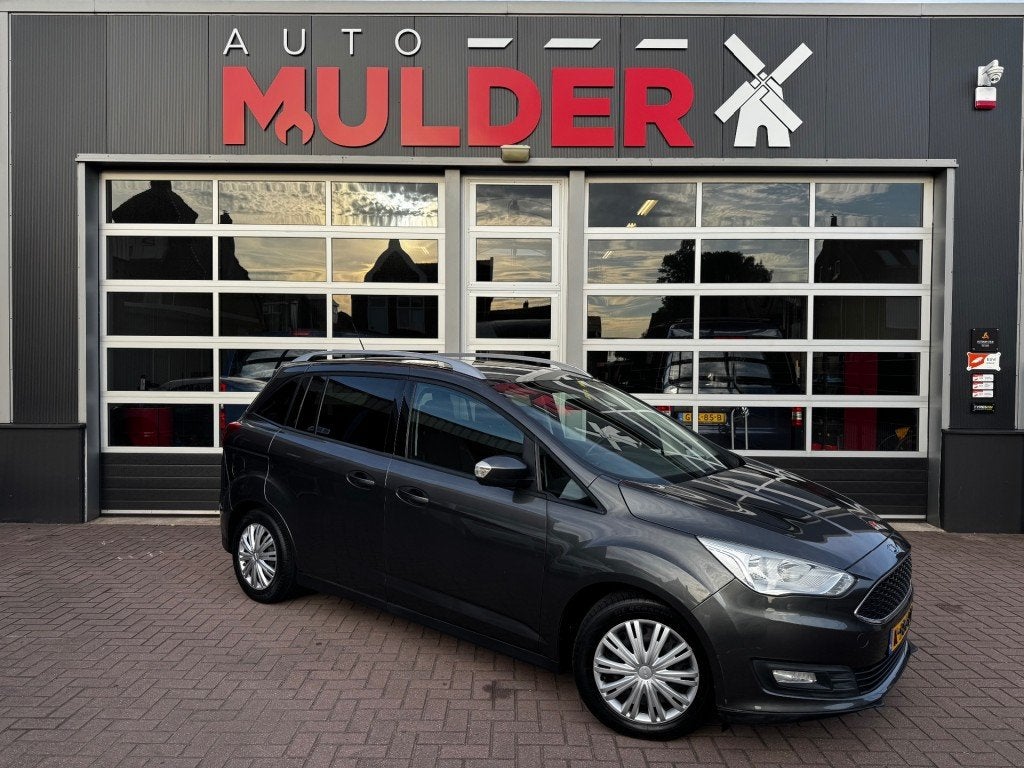 Ford GRAND C-MAX 1.0 EDITION PLUS 7P. / NAVI / CRUISECONTROL, Auto's, Ford, Voorwielaandrijving, 745 kg, 125 pk, Gebruikt