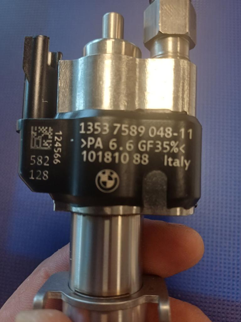 BMW Siemens VDO injector met onderdeelnummer 13537589048, Ophalen of Verzenden, Nieuw, BMW