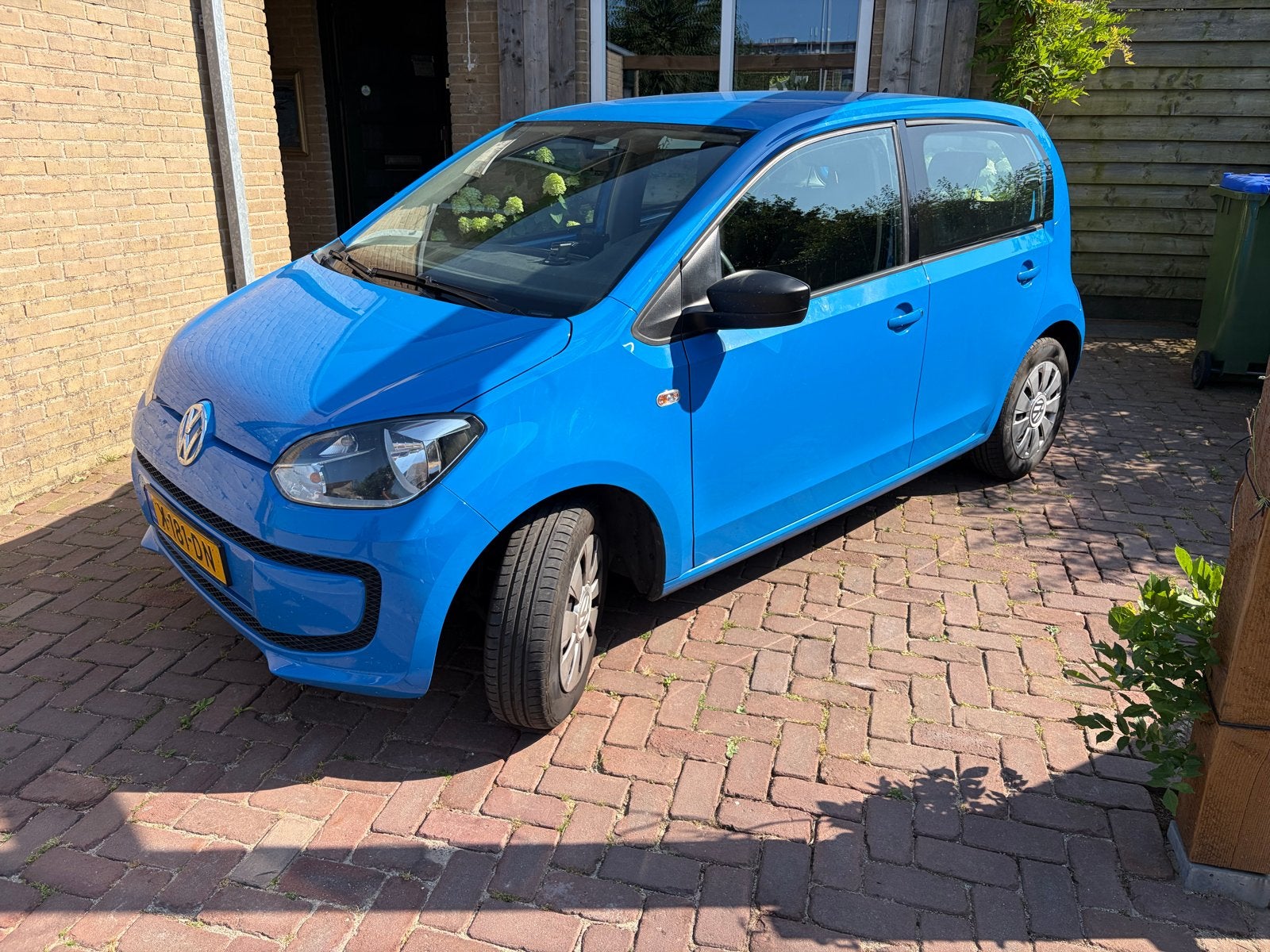 Volkswagen up! 1.0 44KW 5-DRS AUT 2015 Blauw, Euro 5, Stof, Up!, 23 km/l
