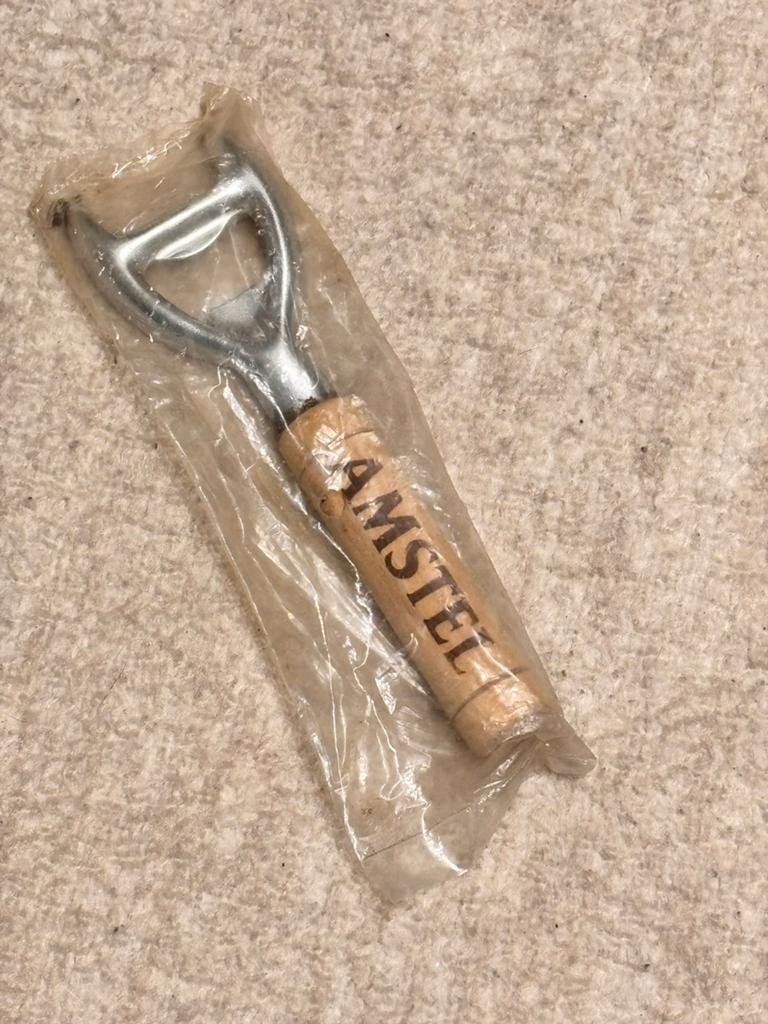 Amstel flesopener met houten handvat - Nieuw in verpakking, Verzamelen, Ophalen of Verzenden, Nieuw, Flesopener, Amstel