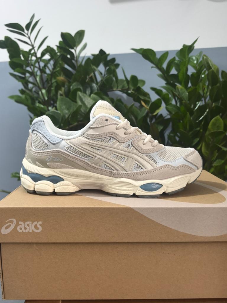 Asics Gel NYC maat 44, Overige kleuren, Nieuw, Ophalen of Verzenden, Sneakers of Gympen