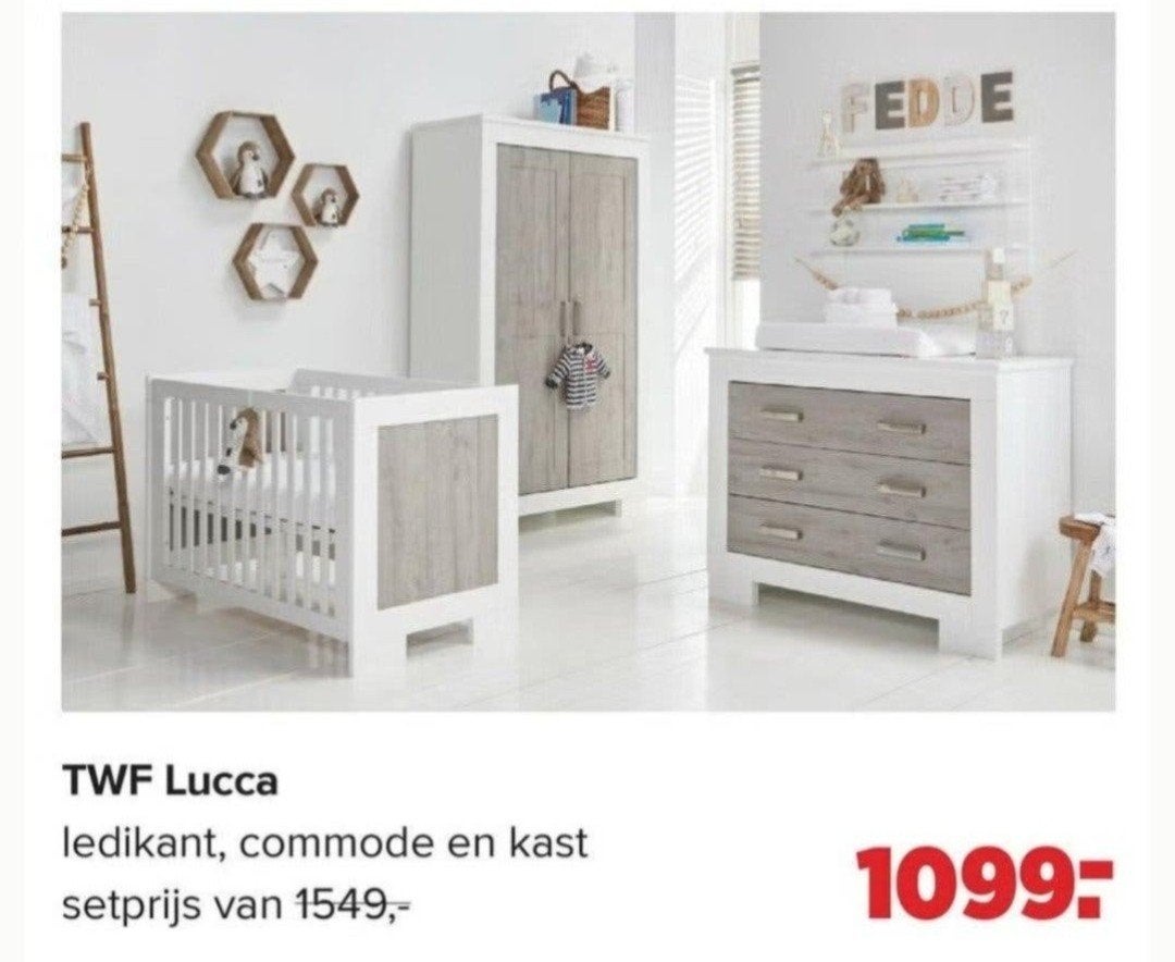 TWF Lucca Babykamer Set: Ledikant(incl. matras), Commode en, Ophalen, Zo goed als nieuw, Jongetje of Meisje