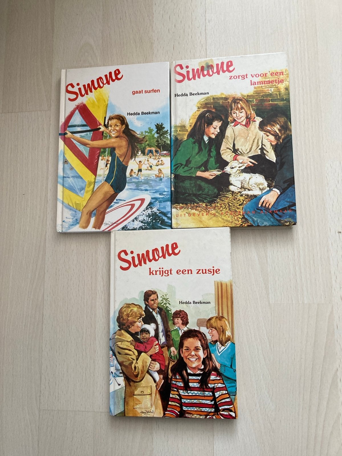 Simone boekenreeks - 3 delen van Hedda Beekman, Ophalen of Verzenden, Zo goed als nieuw