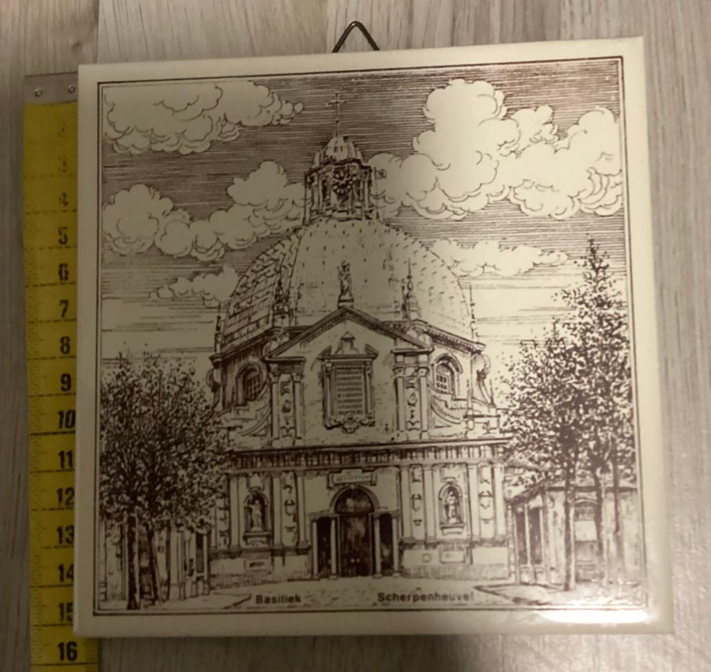 Tegel  van Basiliek Scherpenheuvel,afmeting foto’s, Antiek en Kunst, Ophalen of Verzenden
