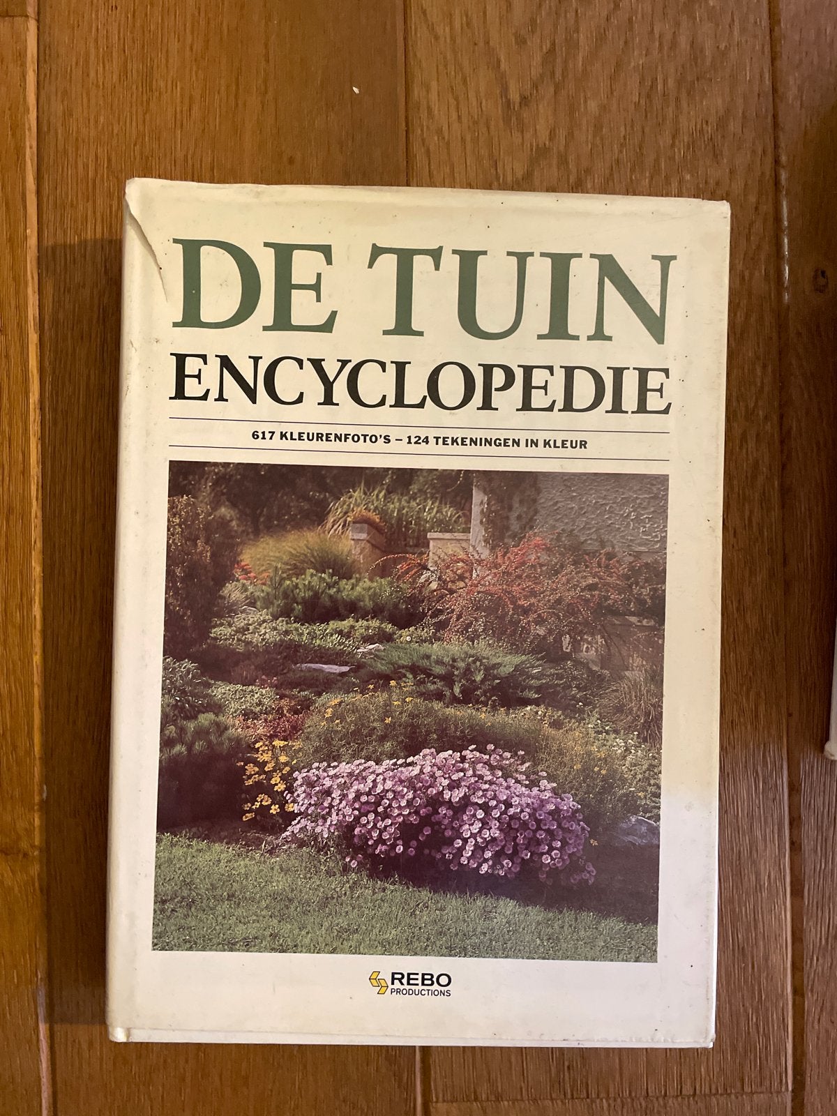 De Tuin Encyclopedie - Rebo Productions, Boeken, Ophalen of Verzenden, Gelezen, Bloemen en Planten, Los deel