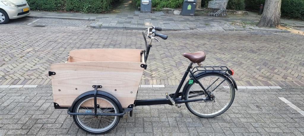 Stevige bakfiets met houten bak ideaal met kleine kinderen, Gebruikt, 2 kinderen, Trommelrem, Ophalen