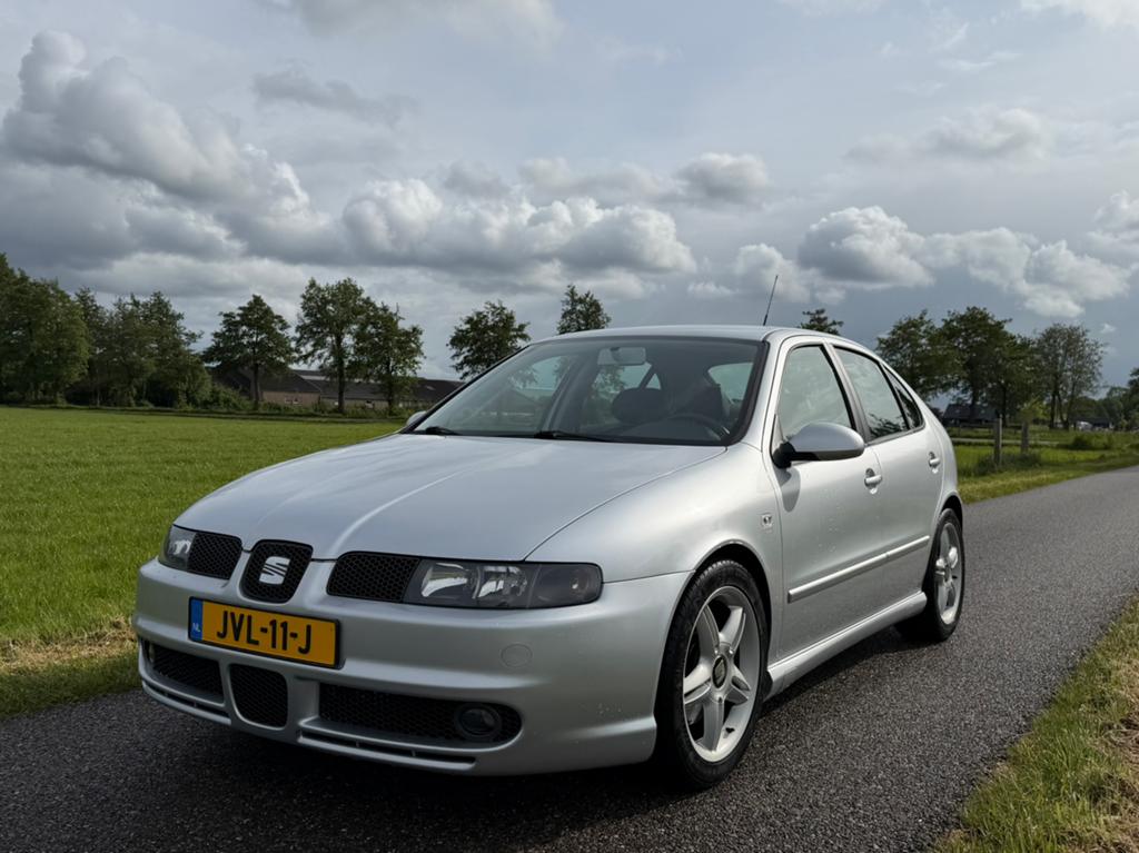 Seat Leon 1.8 20vt Sport 4x4, Auto's, Seat, Particulier, 1371 kg, Sedan, 1500 kg