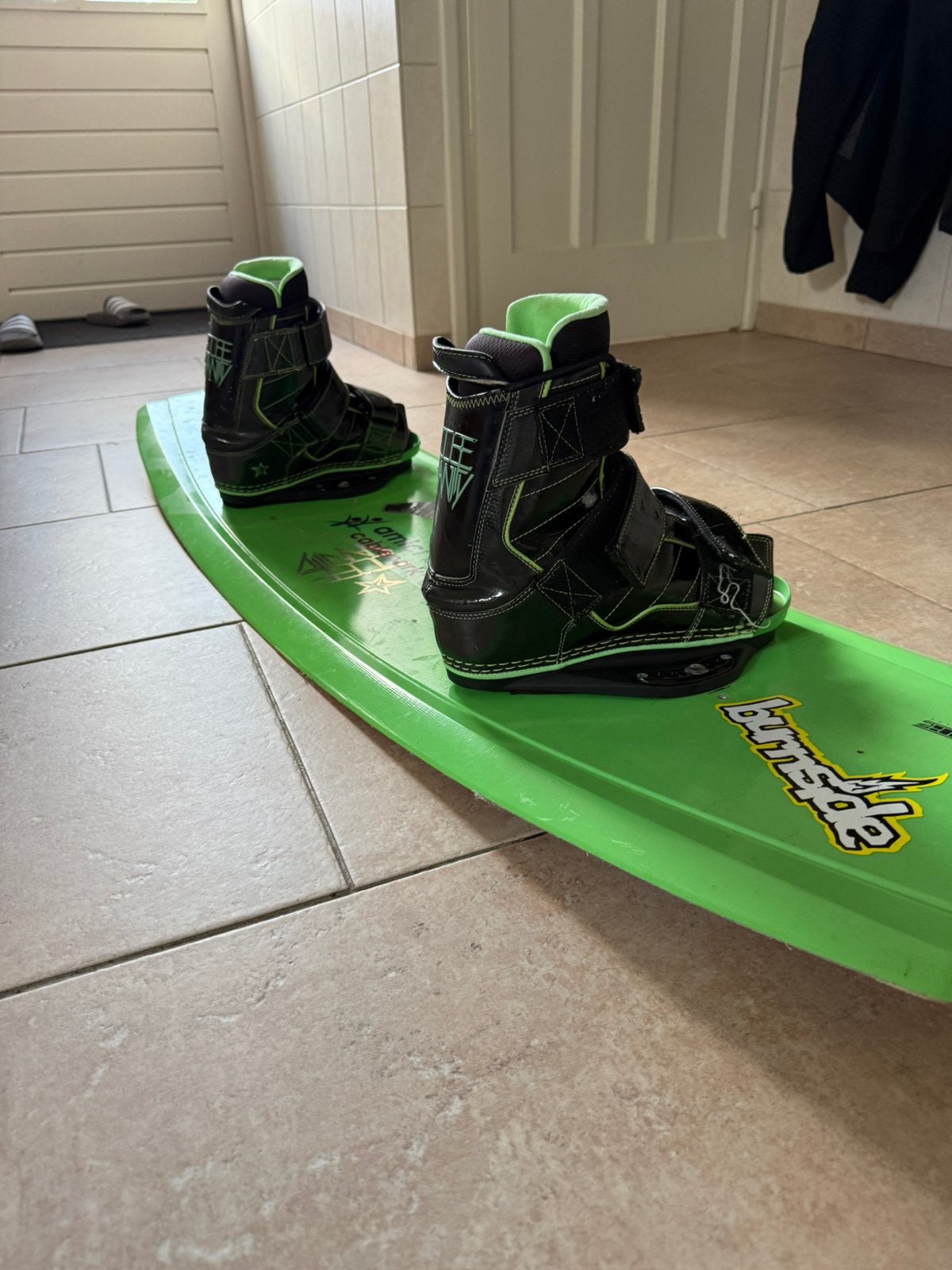 Jobe wakebaord, Watersport en Boten, Wakeboarden, Ophalen, Gebruikt, Board en Schoenen