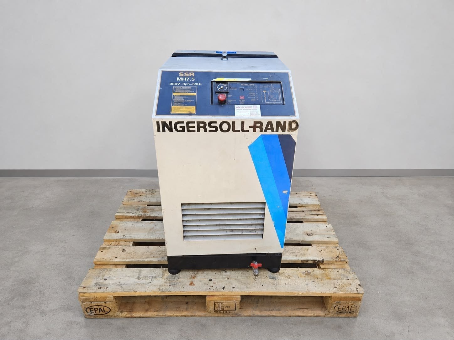 Ingersoll Rand Schroefcompressor 1100 L/min, Ophalen of Verzenden, Geluidgedempt, Gebruikt, 800 liter/min of meer