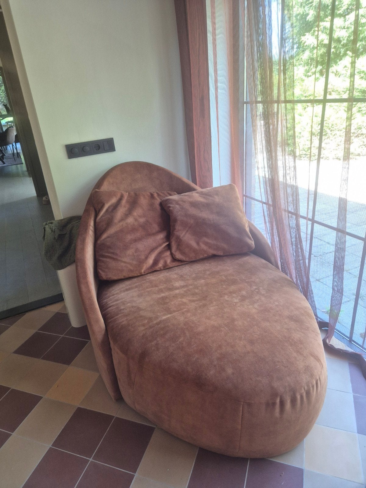 Passe Partout Tonya Loungebank roestbruin velvet terracotta, Ophalen, Modern, Comfortabel, Eenpersoons, 125 tot 150 cm
